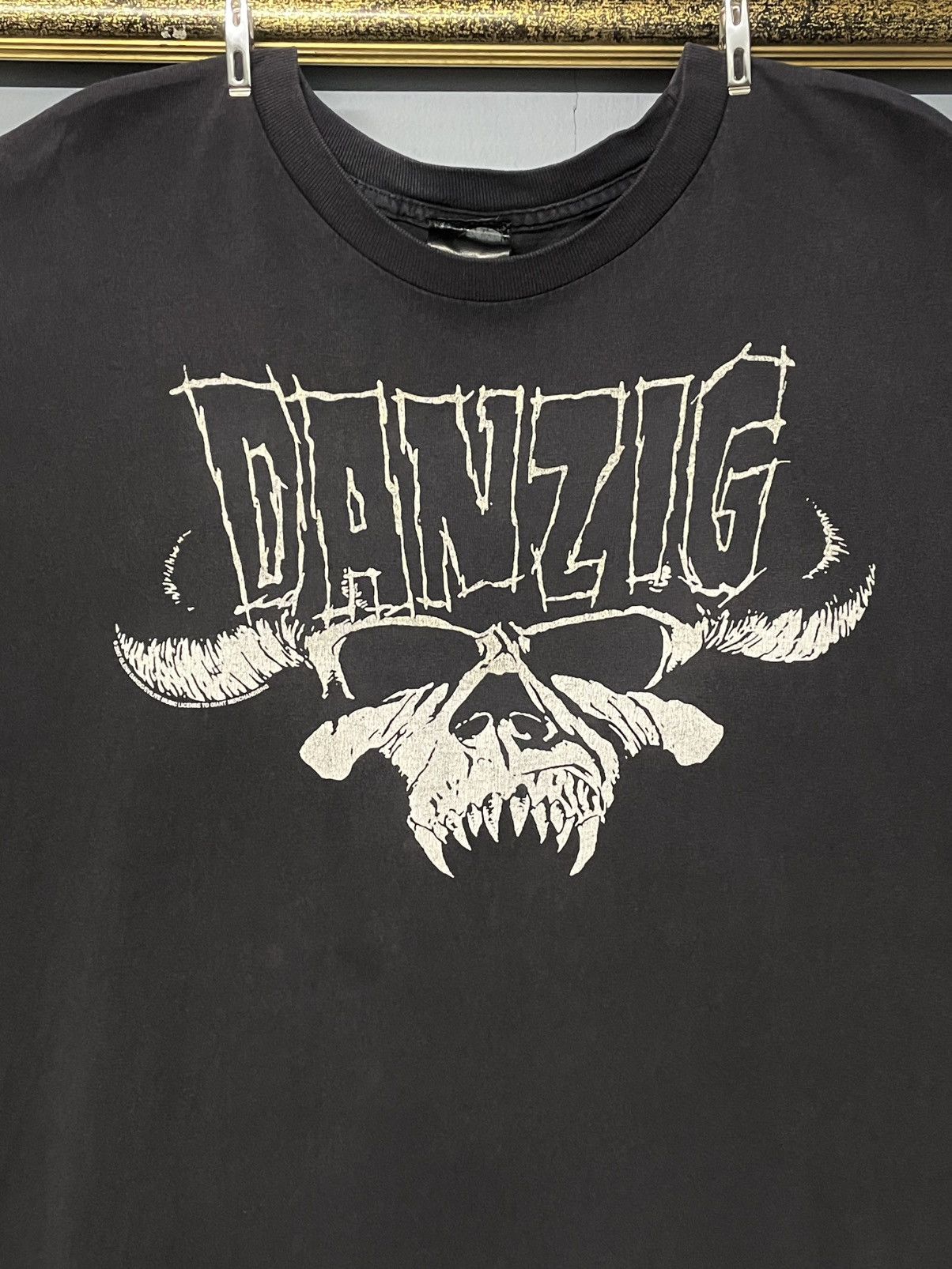 Vintage Vintage Danzig American Heavy Metal Iconic Skull Sunfaded Size US XL / EU 56 / 4 - 3 Thumbnail