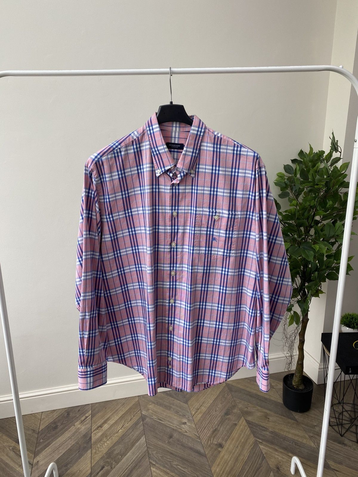 Burberry × Vintage Vintage Burberry Nova Check Pink Button Up Shirt Size US L / EU 52-54 / 3 - 2 Thumbnail