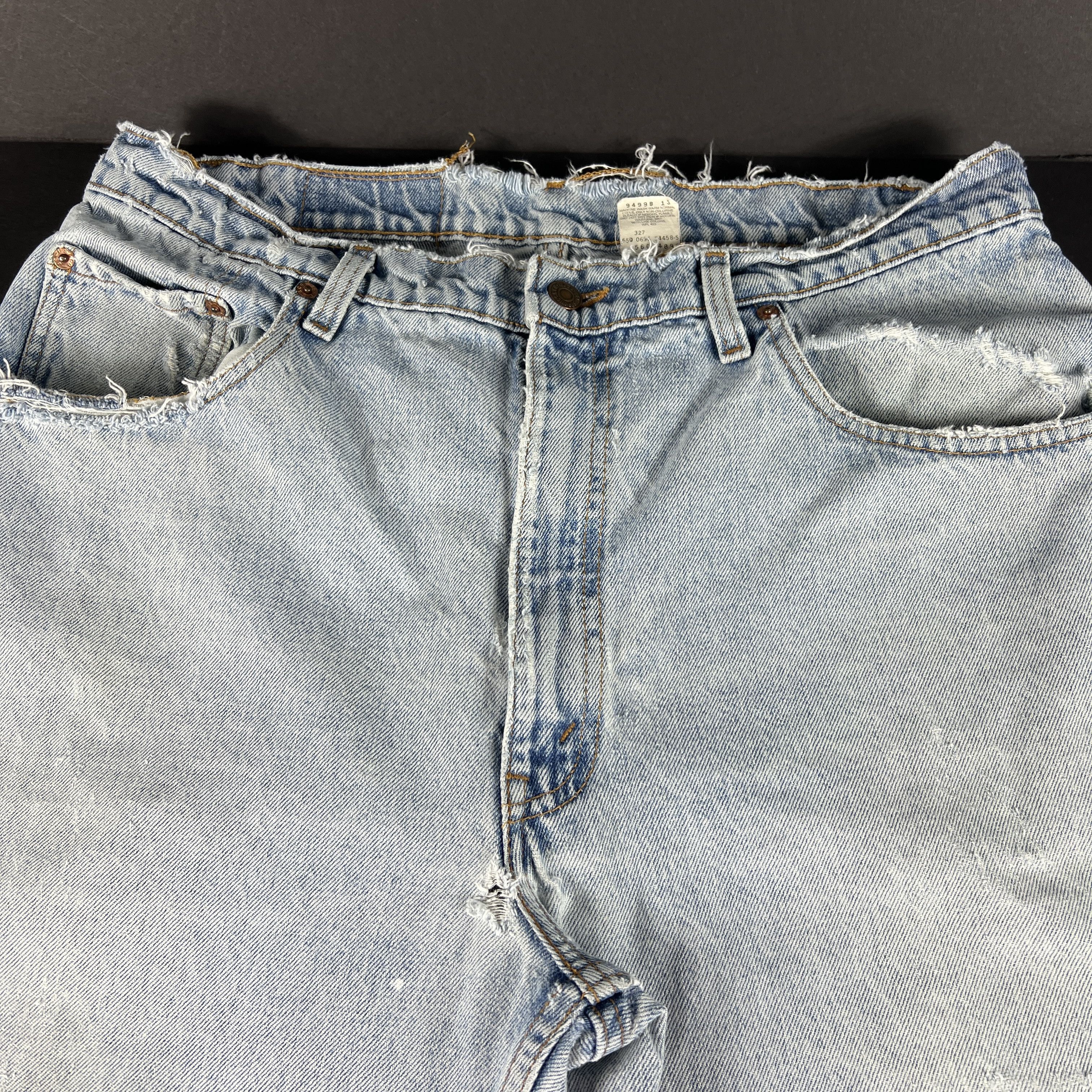 Levi's × Vintage VTG 90s Levi's Jeans 560 Loose Tapered Blue Thrashed Denim Size US 36 / EU 52 - 5 Thumbnail