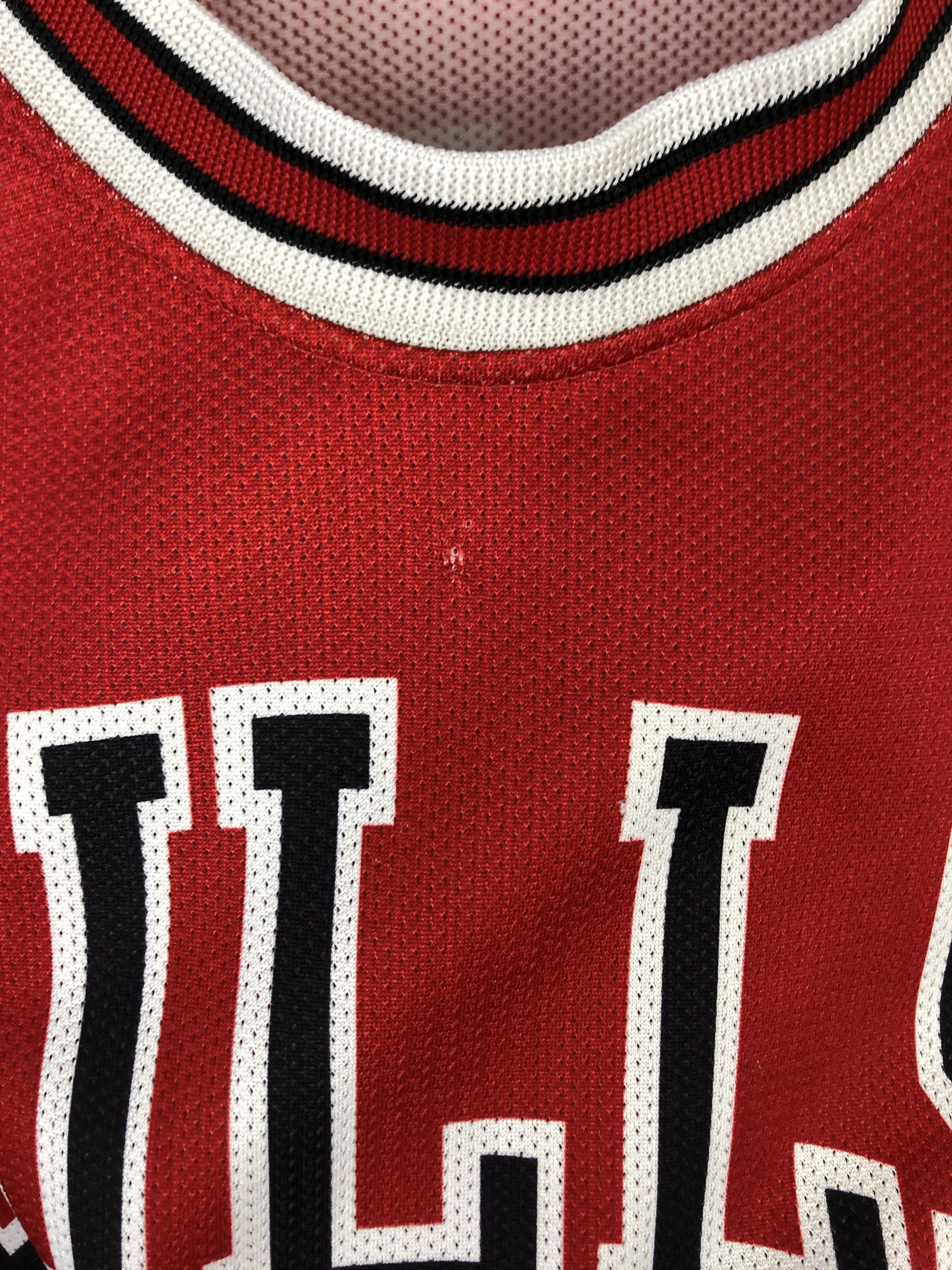 Champion Vintage 90's Champion Chicago Bulls NBA Jersey Pippen Mens Size US S / EU 44-46 / 1 - 5 Thumbnail