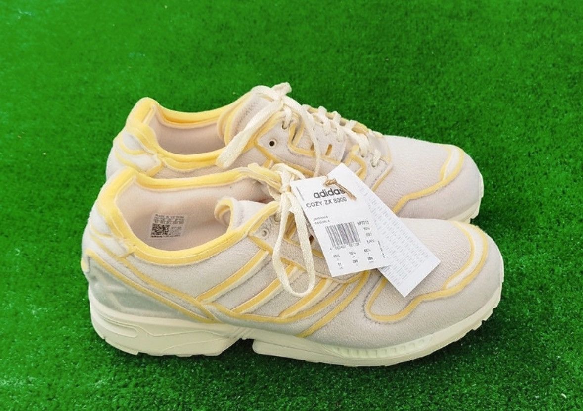 Adidas Adidas Cozy ZX 8000 Size US 11.5 / EU 44-45 - 1 Thumbnail