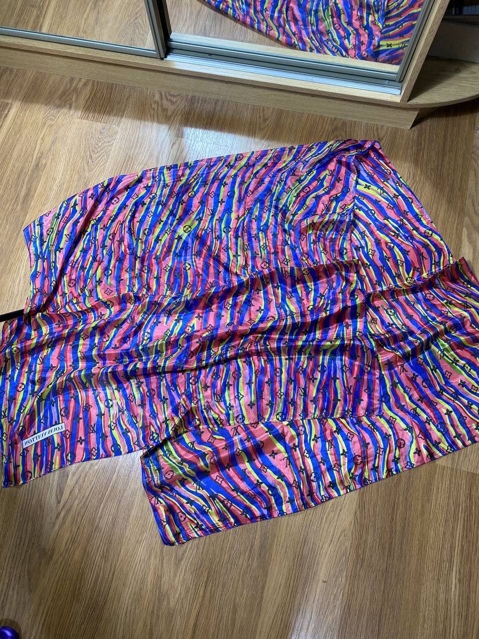 Louis Vuitton Louis Vuitton Multicolor Monogram Scarf Size ONE SIZE - 12 Thumbnail