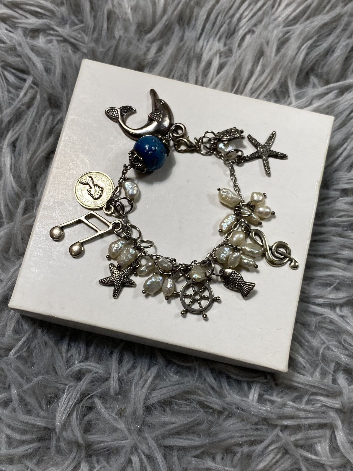 Jewelry Silver Charm Bracelet with Pearls japanese brand Size ONE SIZE - 1 Thumbnail