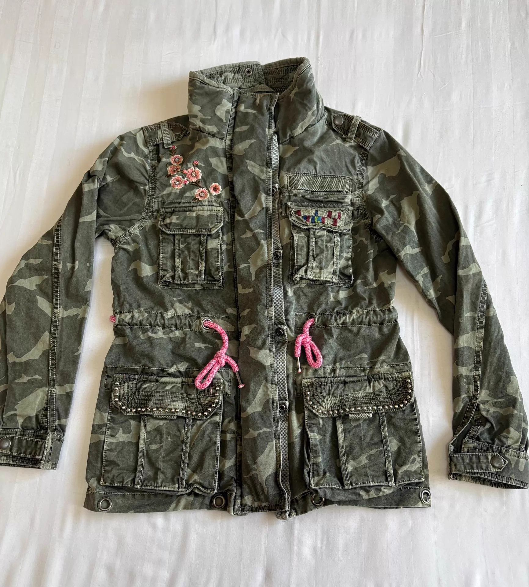 Other TOUGH Camo Beaded Floral Embroidered Drawstring Jacket Size S / US 4 / IT 40 - 5 Thumbnail