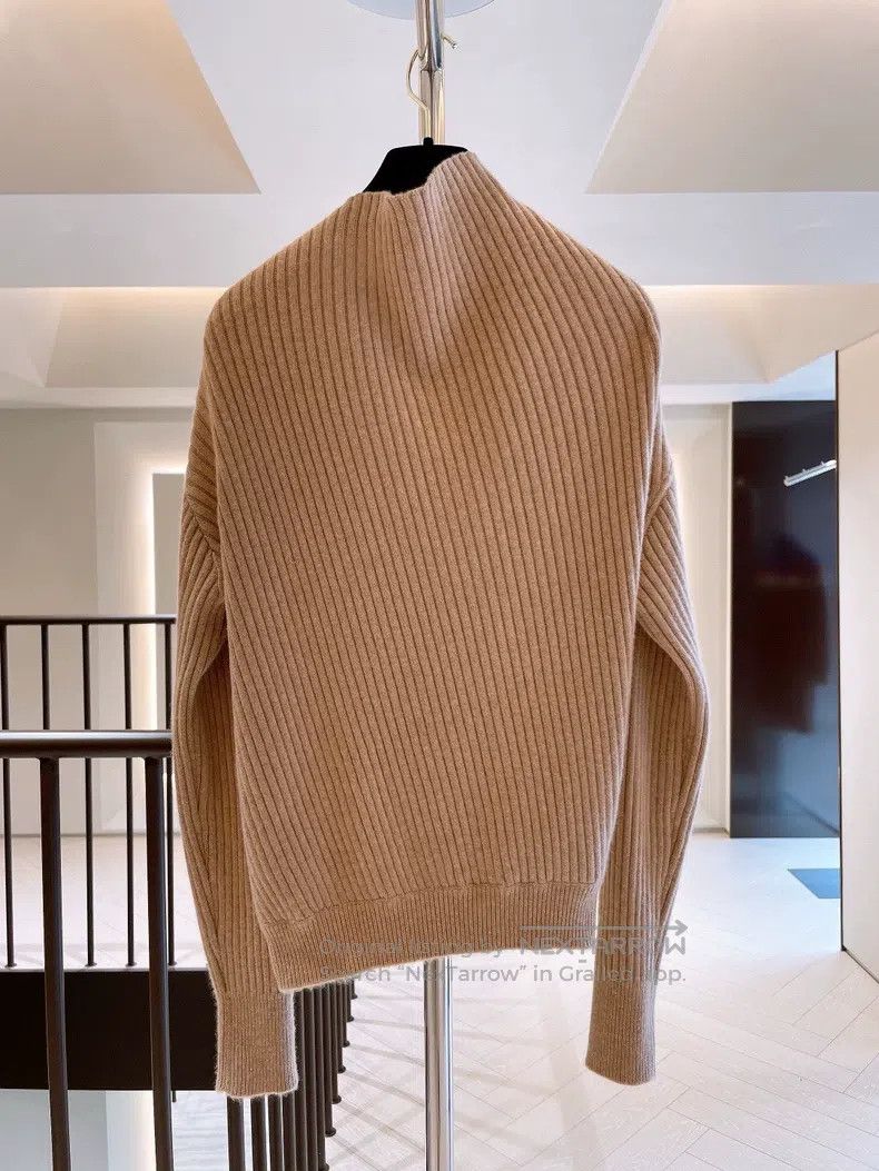 Loro Piana LORO PIANA Baby Cashmere Beige Knit Set, Asymmetrical Desi Size XS / US 0-2 / IT 36-38 - 2 Thumbnail