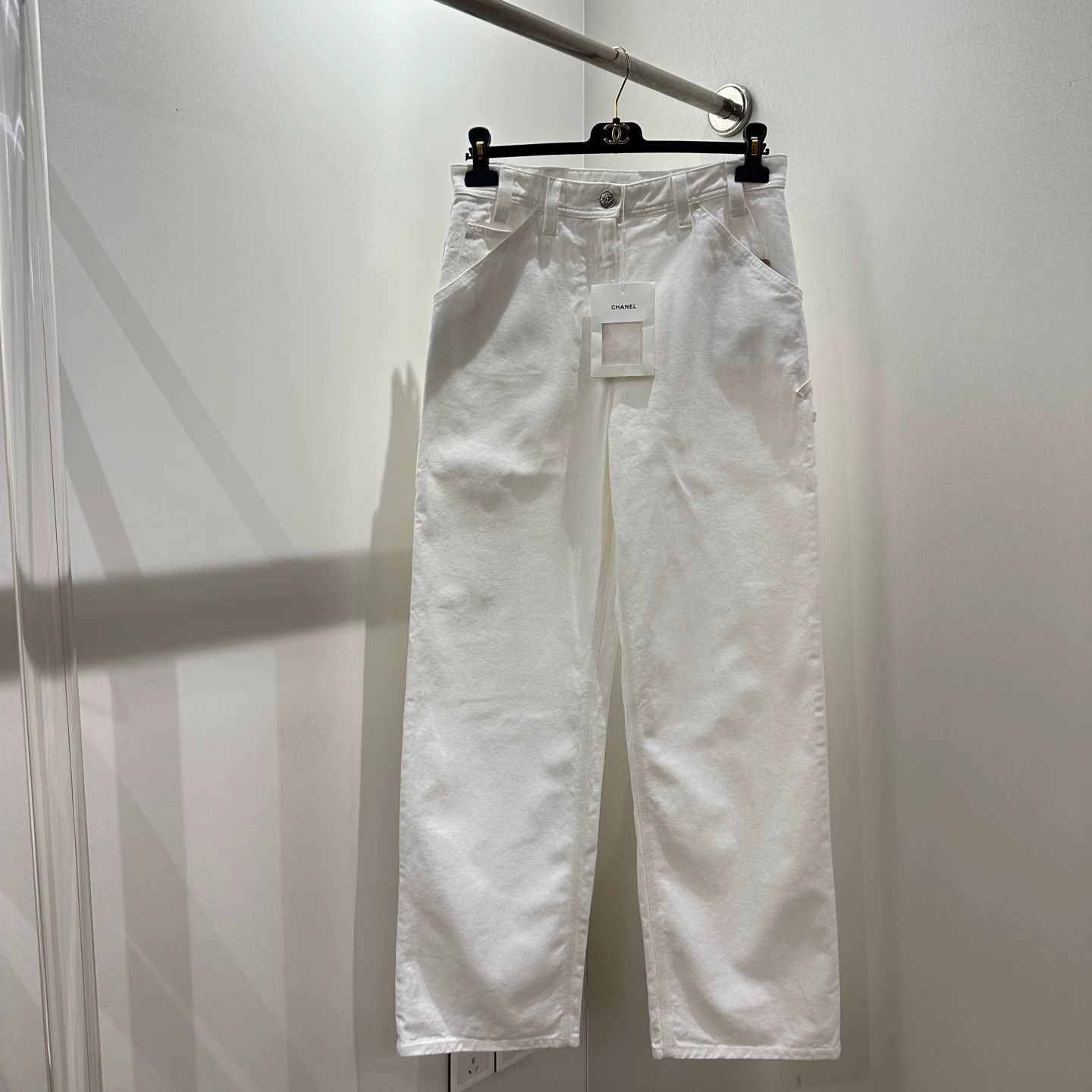 Chanel Chanel may669 26P White Logo Jeans 38 Cotton Size 27" / US 4 / IT 40 - 1 Thumbnail