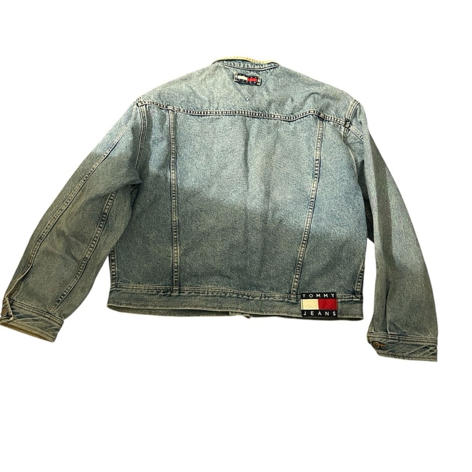 Tommy Hilfiger 90s Vintage Tommy Jeans Light Denim Trucker Patch Jacket Size US M / EU 48-50 / 2 - 5 Thumbnail