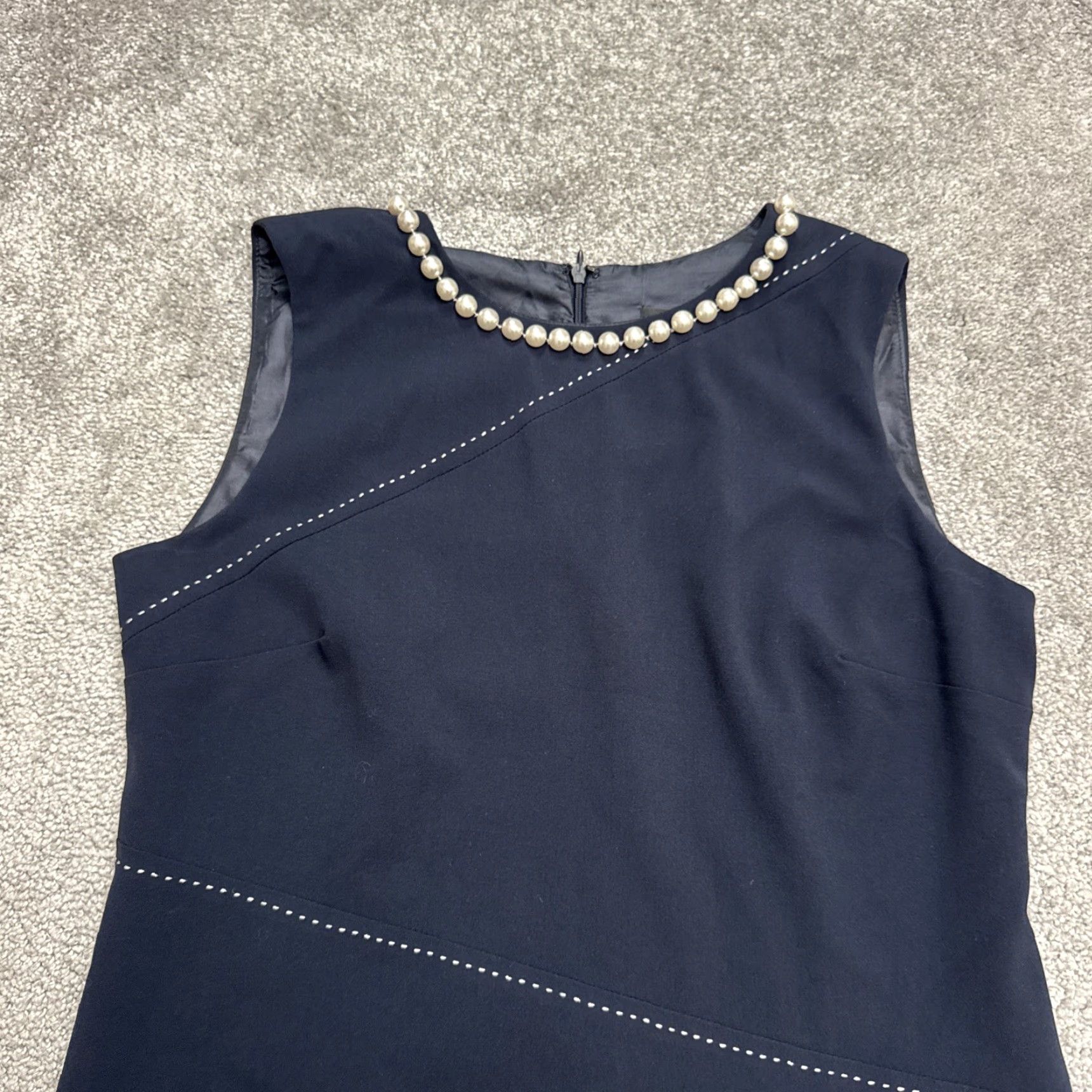 Vintage Tahari Dress Womens 10 Navy Blue Pearl Sleeveless Sheath Classic Workwear Career Size L / US 10 / IT 46 - 3 Thumbnail