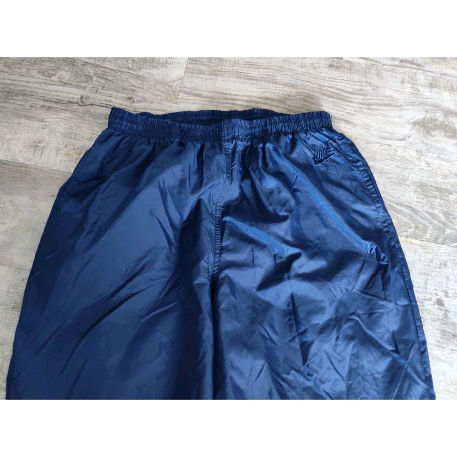Nike VINTAGE Nike Track Pants Women’s Size L Tapered Joggers Windbreaker Athleisure 90s Blue Size 36" / US 14 / IT 50 - 6 Thumbnail