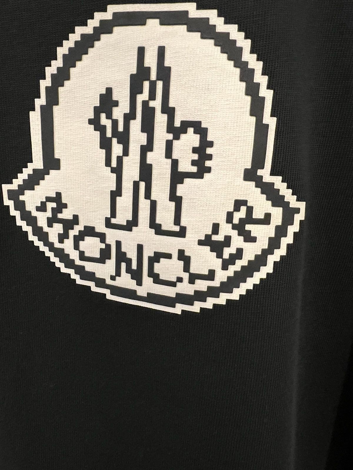 Moncler Moncler Pixelated Logo T Shirt Size US XXL / EU 58 / 5 - 2 Thumbnail
