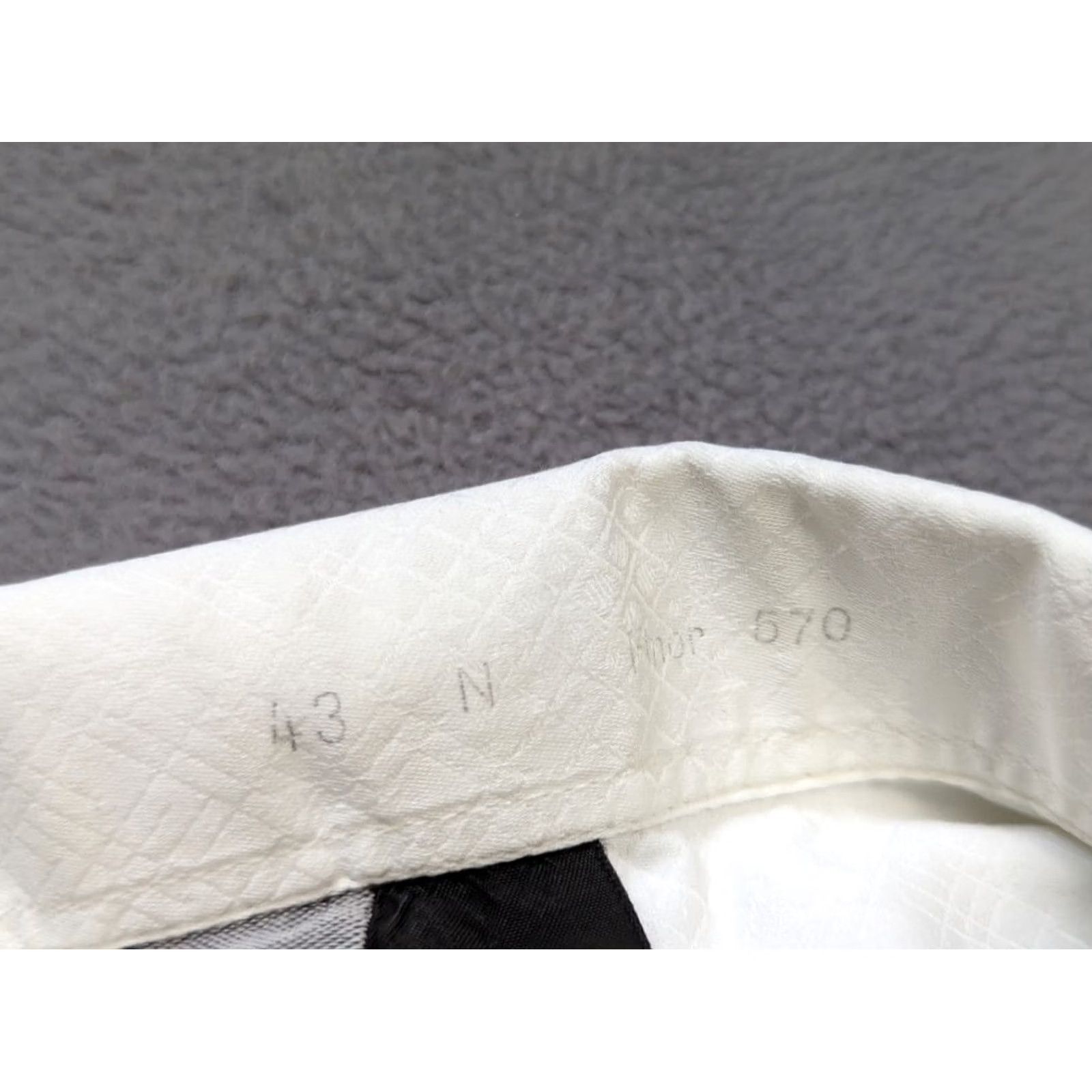 Vintage VINTAGE Lutteurs Shirt Button-Up Long Sleeve White 43 Mens Big & Tall French Size 43 Size US XL / EU 56 / 4 - 4 Thumbnail