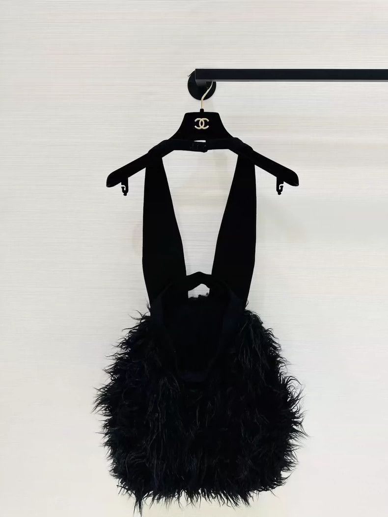 Saint Laurent Paris Saint Laurent Paris Ostrich fur dress-2506 Size US 32 / EU 48 - 2 Thumbnail