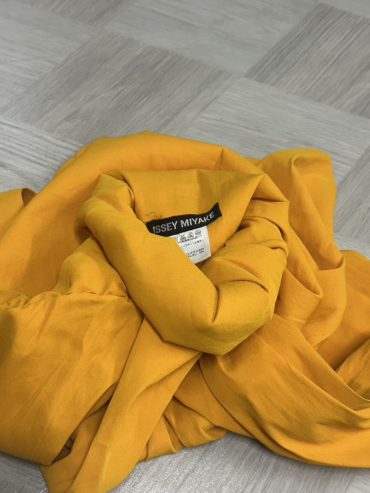 Issey Miyake Issey Miyake Turtleneck Ruffle L/S Shirt Size US M / EU 48-50 / 2 - 4 Thumbnail