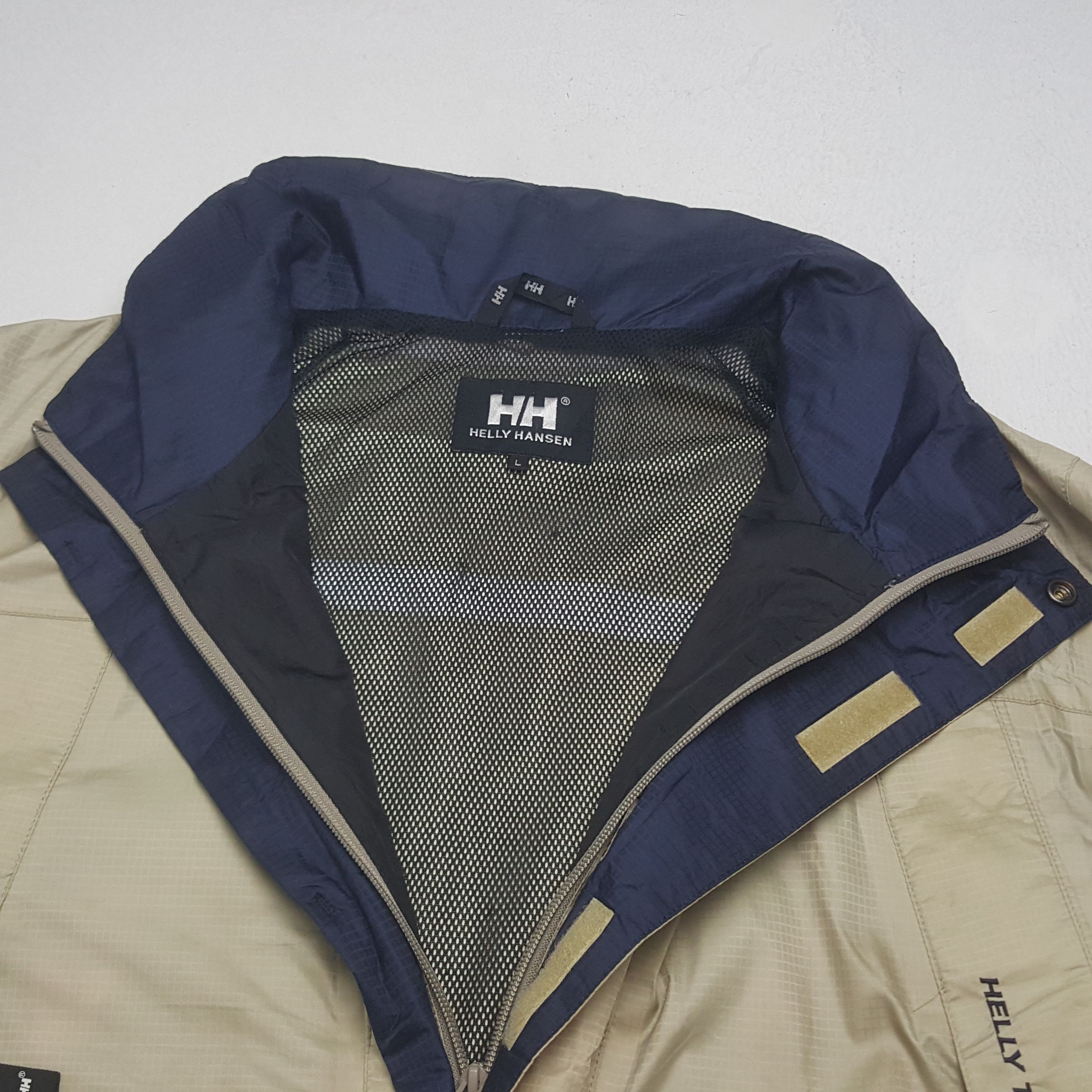 Helly Hansen Vintage Helly Hansen Tach Windbreaker Jacket Size US L / EU 52-54 / 3 - 4 Thumbnail
