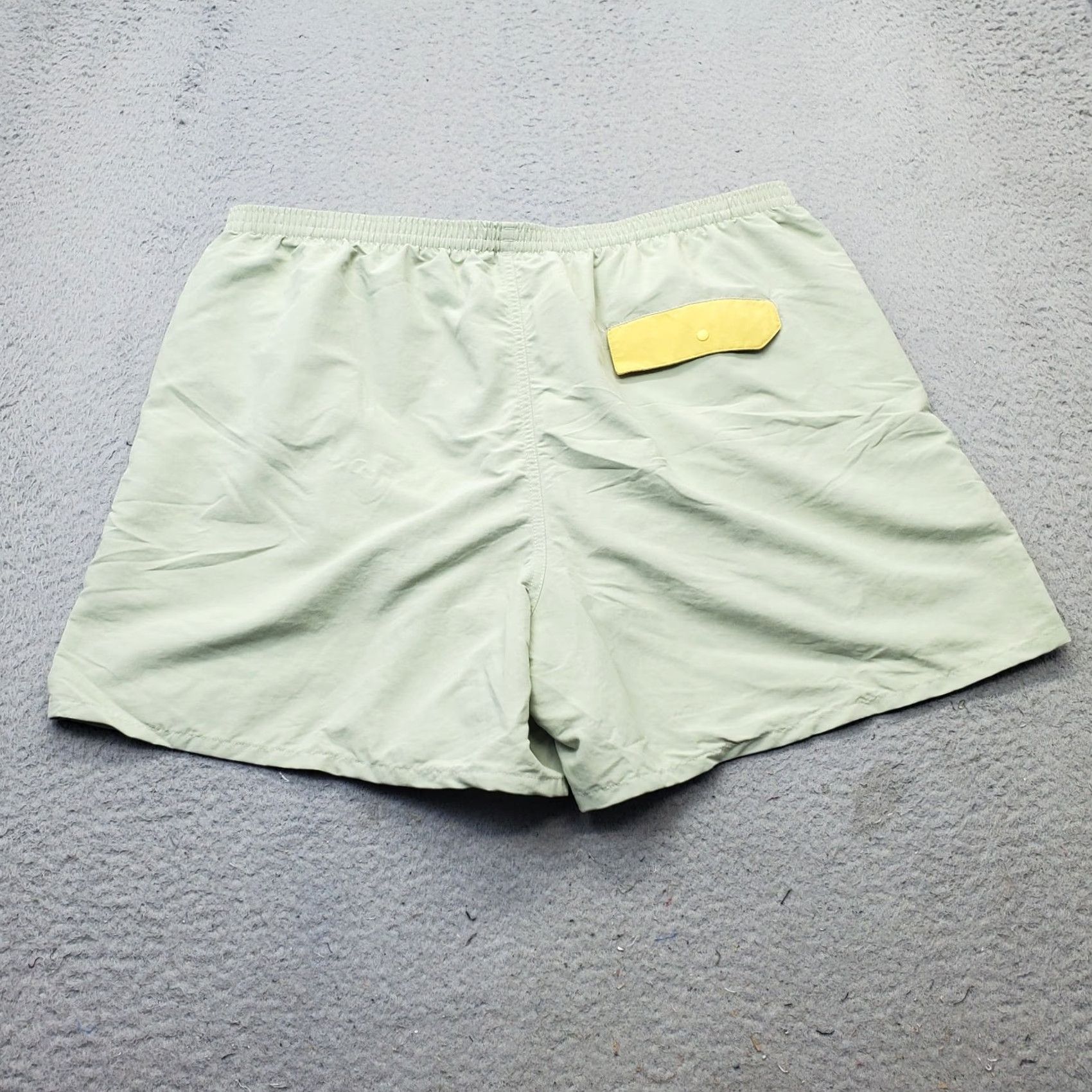Patagonia Patagonia Mens Trunks Swimwear Bottom 2XL Green Elastic Lined Stretch Beach Size US 39 - 2 Thumbnail