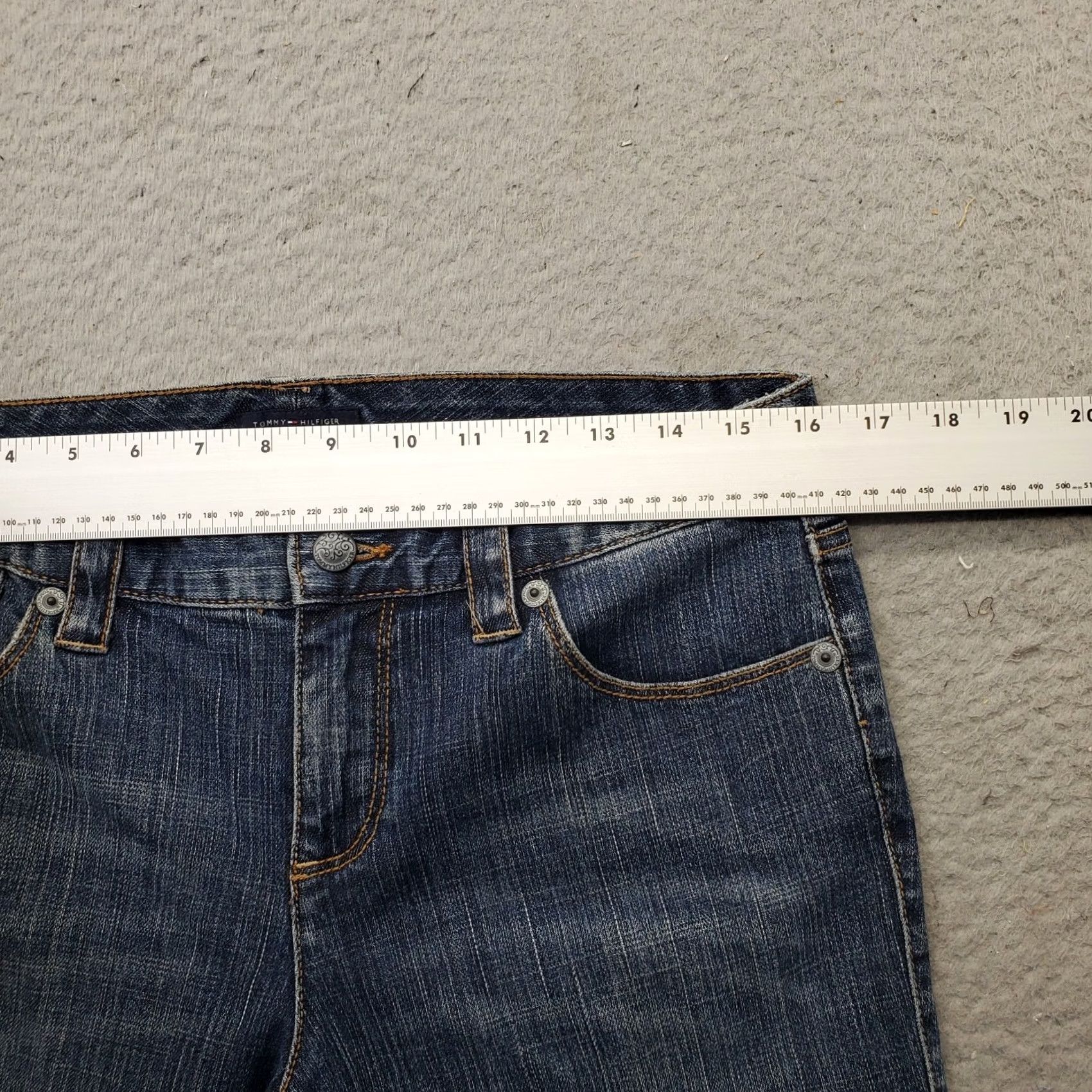 Tommy Hilfiger Tommy Hilfiger Capri Jeans Women 6 Blue Denim Medium Wash Straight Leg Capris Womens Size 6 Jeans Size 28" / US 6 / IT 42 - 6 Thumbnail