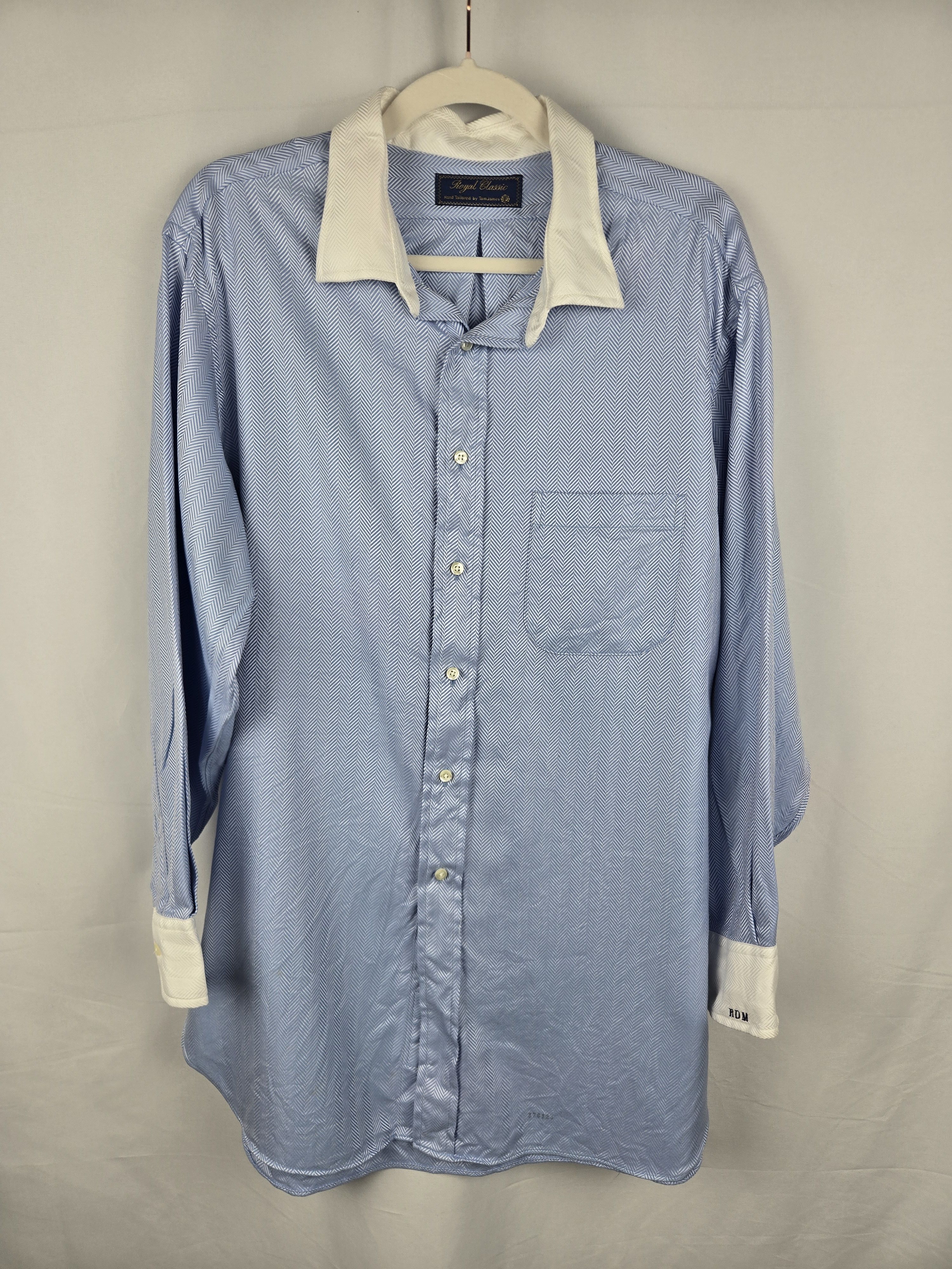 Tom James Blue Herringbone Dress Shirt Contrast Collar Cuffs Size US L / EU 52-54 / 3 - 1 Thumbnail