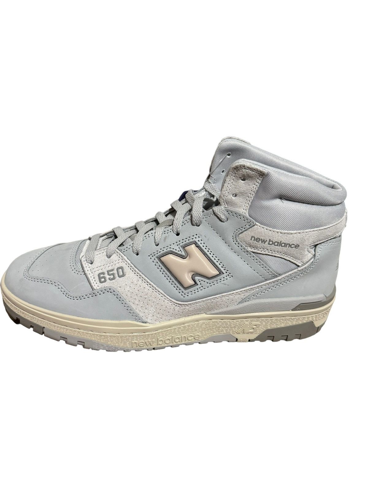 image of New Balance 650R Shoes in Grey, Men's (Size 11.5)