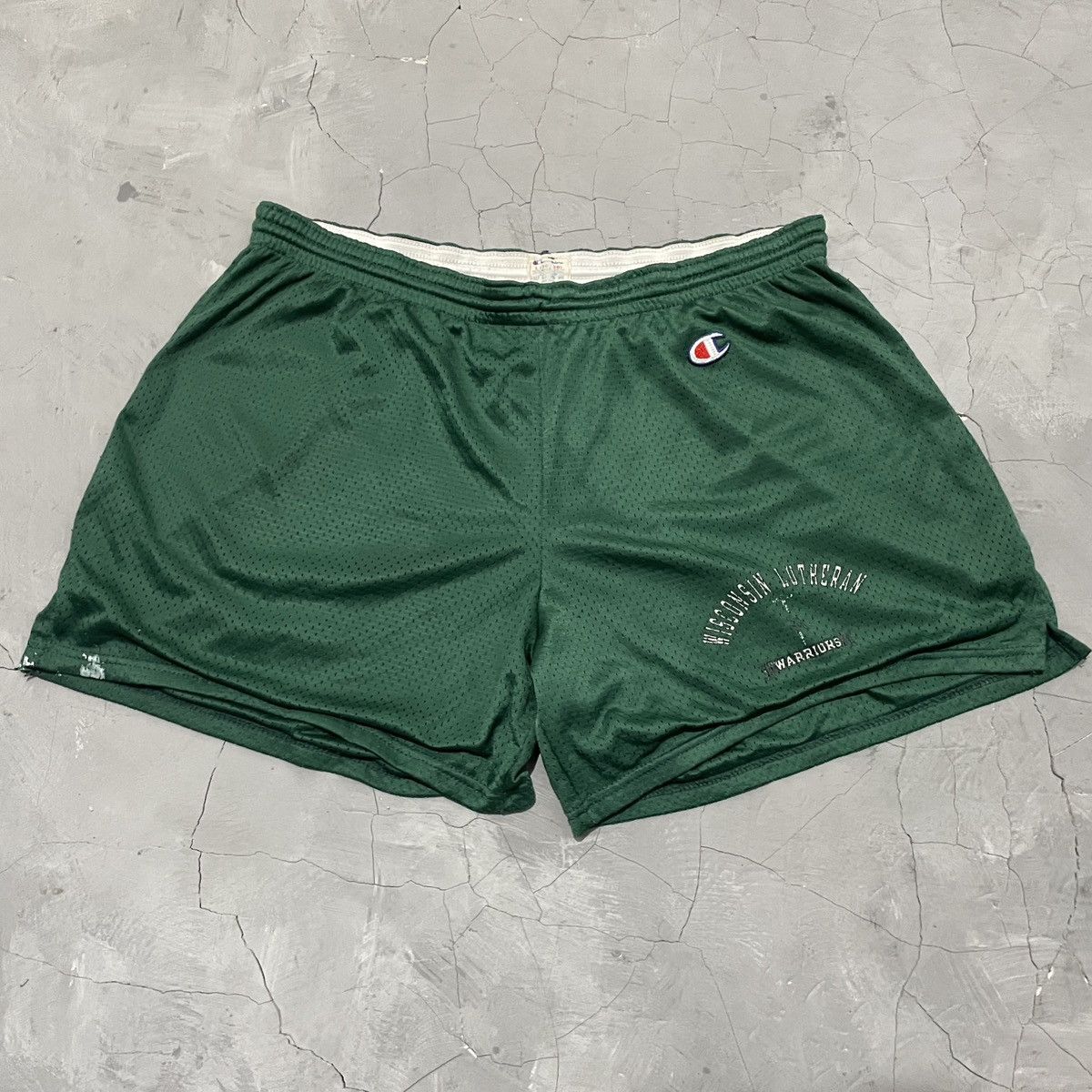 Champion Rare Vintage 70s Champion Gym Shorts University Size US 33 - 1 Thumbnail