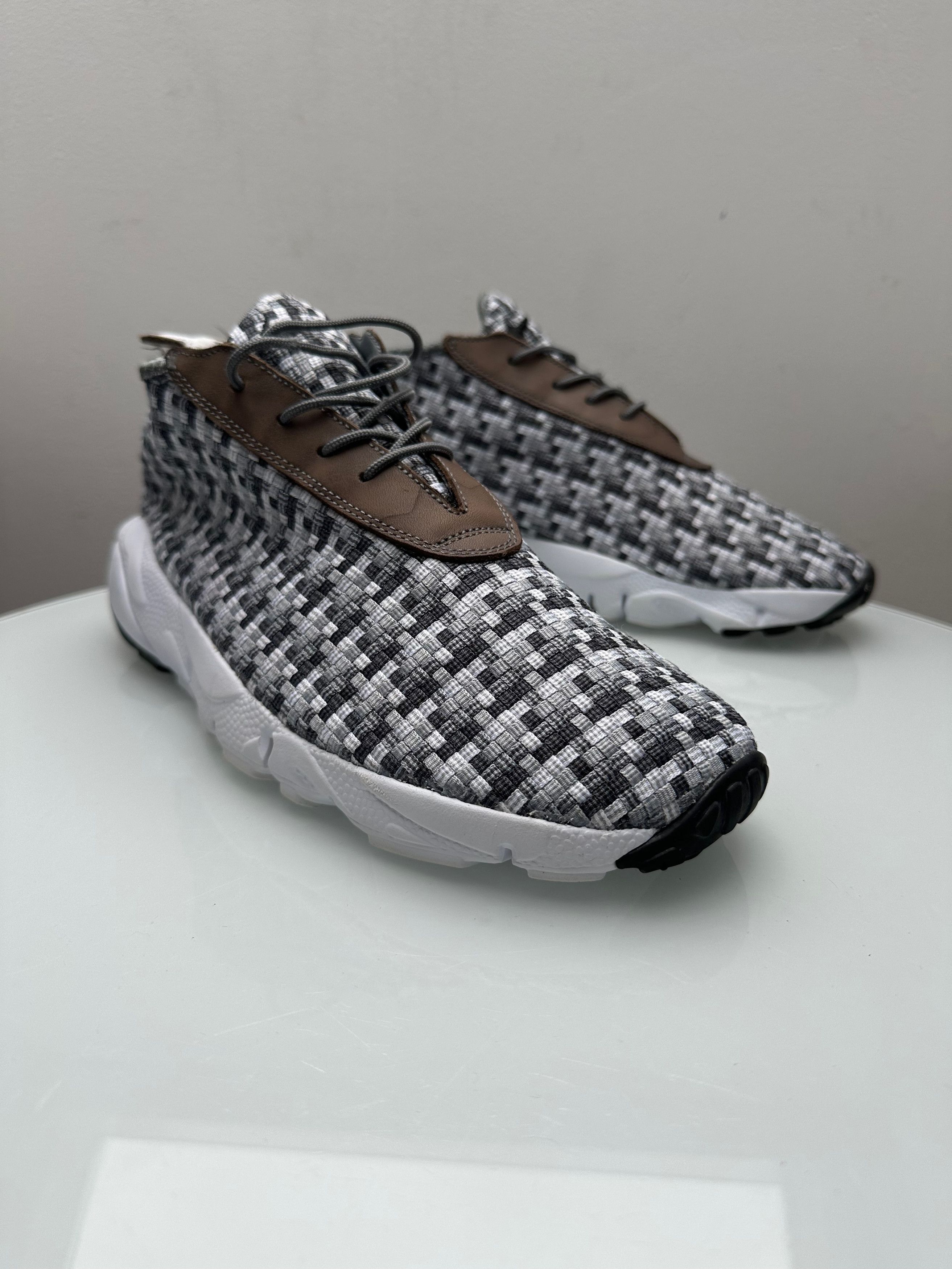 Nike NIKE AIR FOOTSCAPE DESERT CHUKKA US10 sneakers Size US 10 / EU 43 - 2 Thumbnail