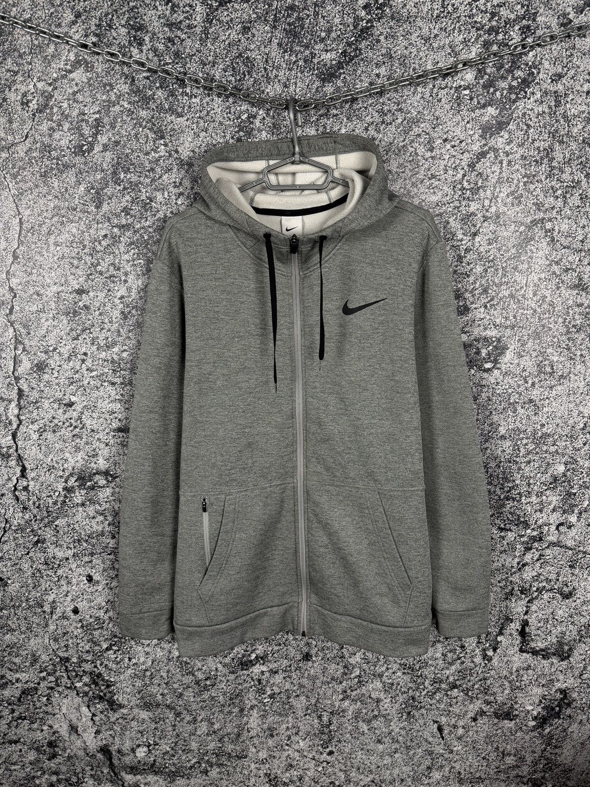Nike Nike Therma Tracksuit Set Hoodie Joggers Swoosh Logo XL Size US XL / EU 56 / 4 - 2 Thumbnail