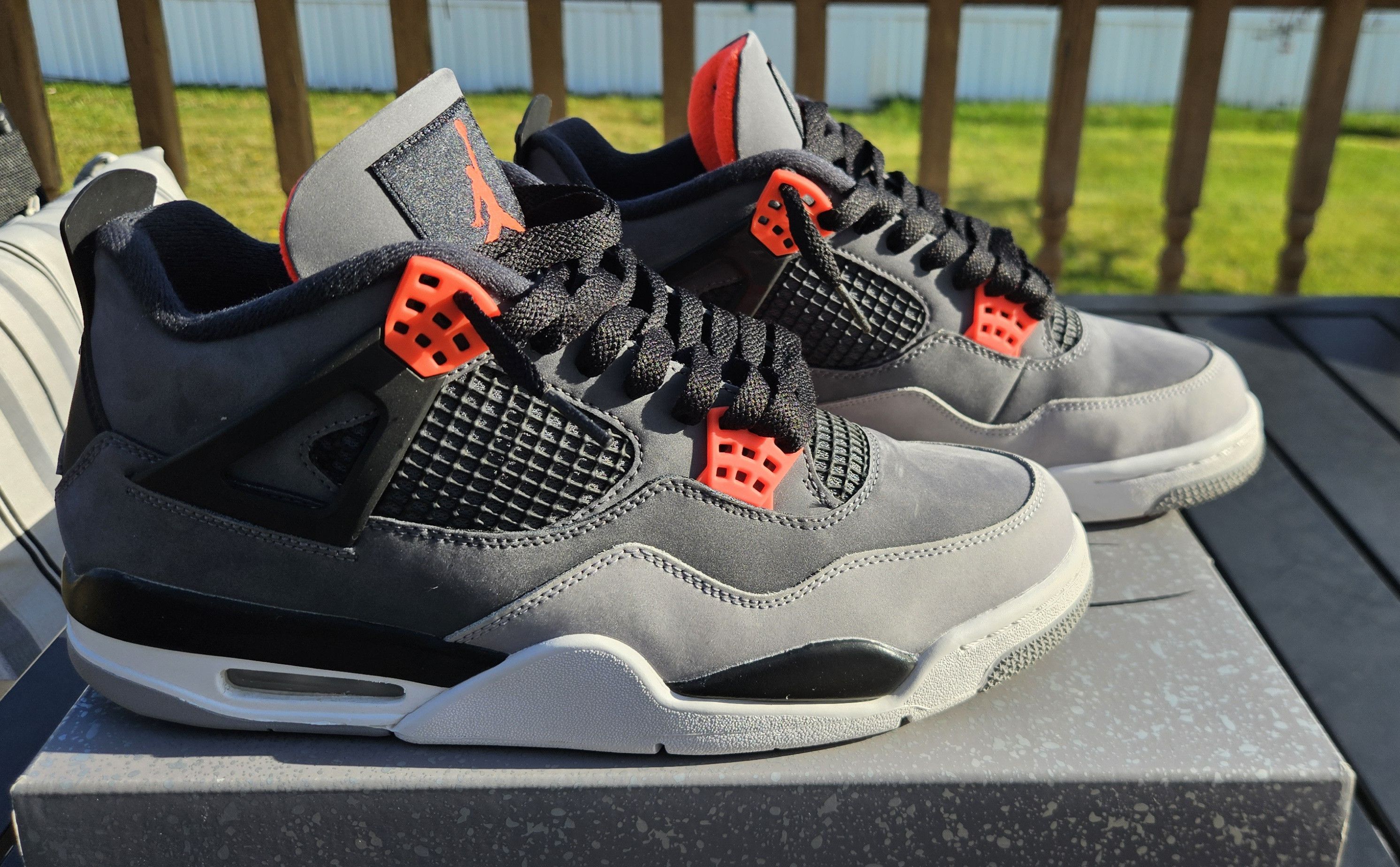 Jordan Brand Jordan 4 infered Size US 10.5 / EU 43-44 - 2 Thumbnail