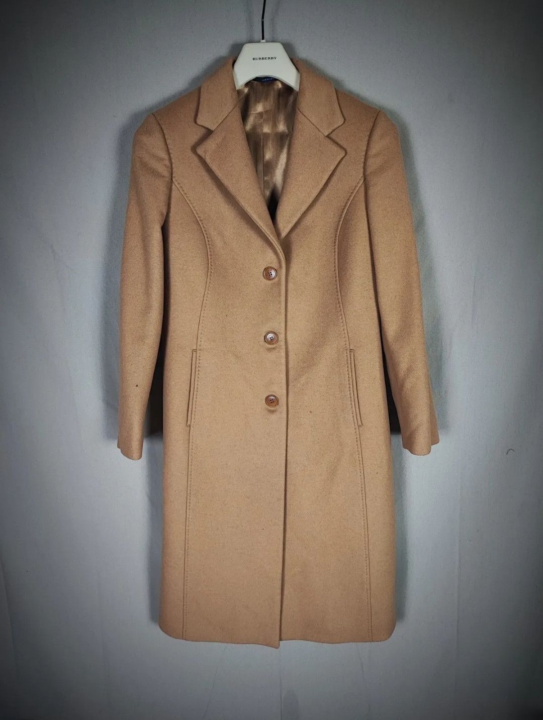 image of Burberry Cachemire Coat in Tan, Women's (Size Medium)
