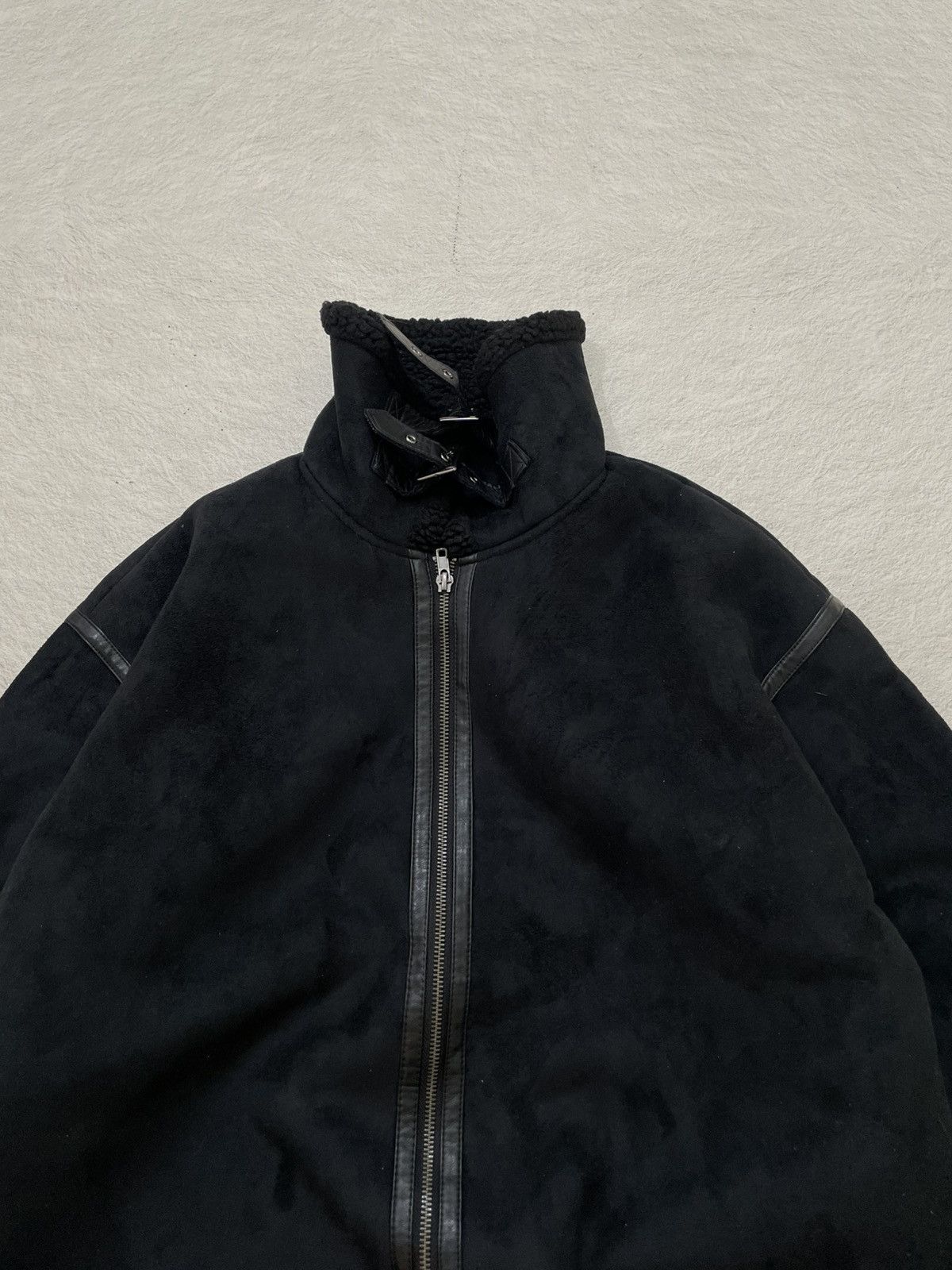 Japanese Brand 2000s Black Shearling Style Jacket with Buckle Collar LGB Size US L / EU 52-54 / 3 - 3 Thumbnail