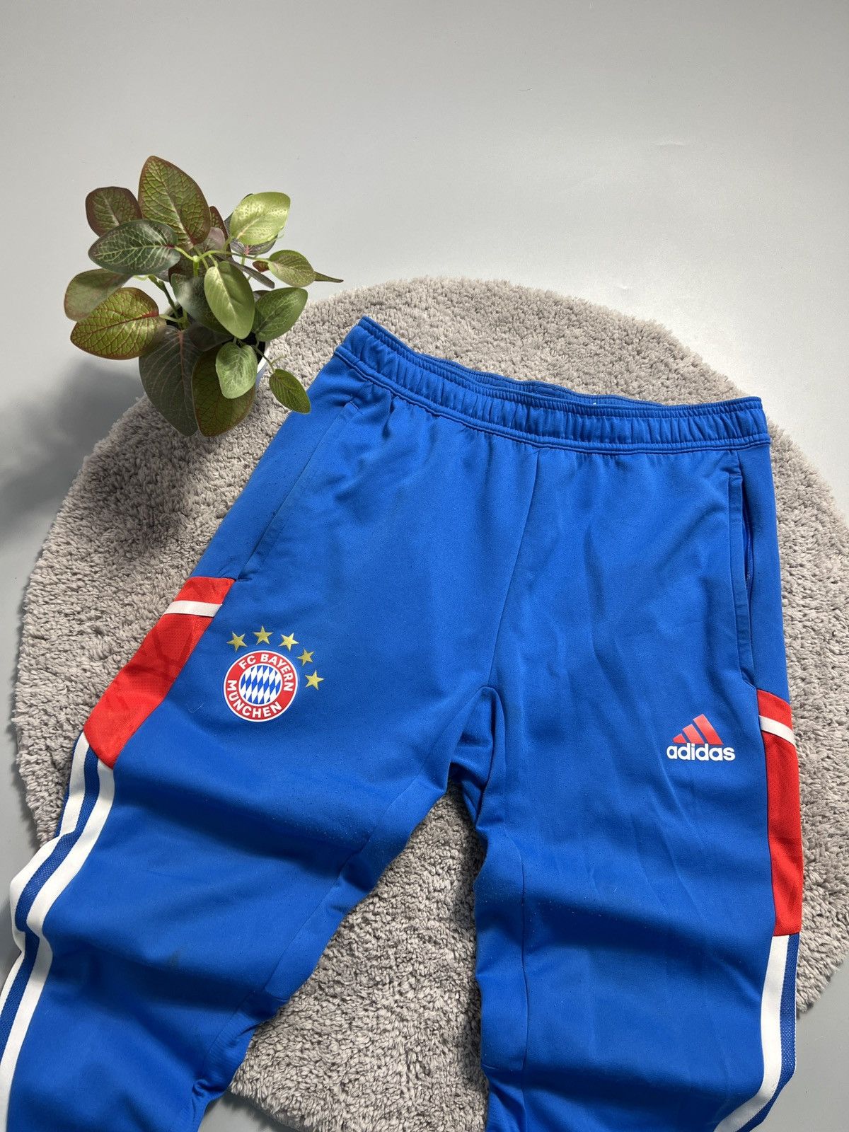 Adidas Adidas FC Bayern Munchen Jogger Football Sweatpants Size M Size US 33 - 2 Thumbnail