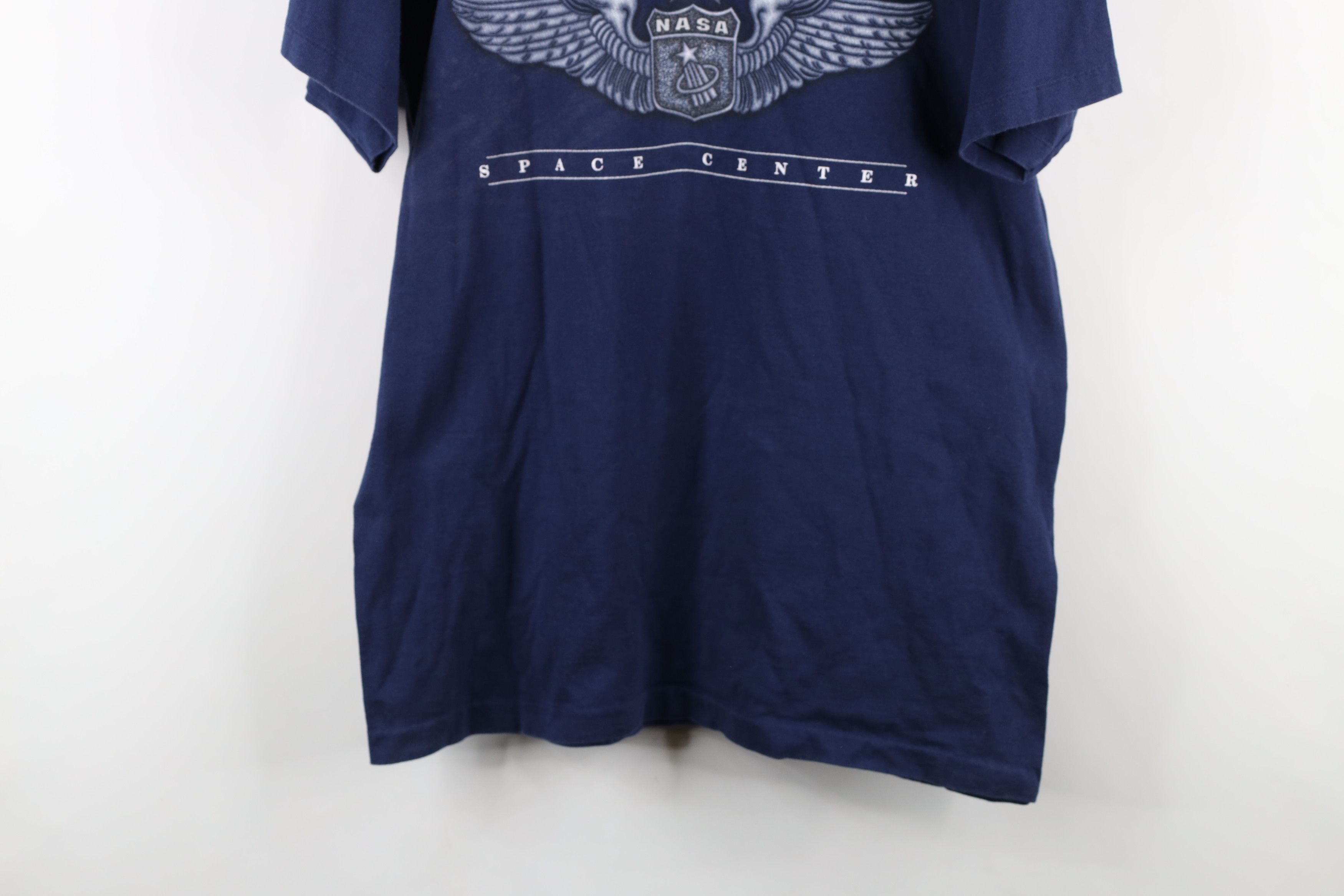 Vintage Vintage 90s Kennedy Space Center Short Sleeve T-Shirt USA Size US L / EU 52-54 / 3 - 3 Thumbnail