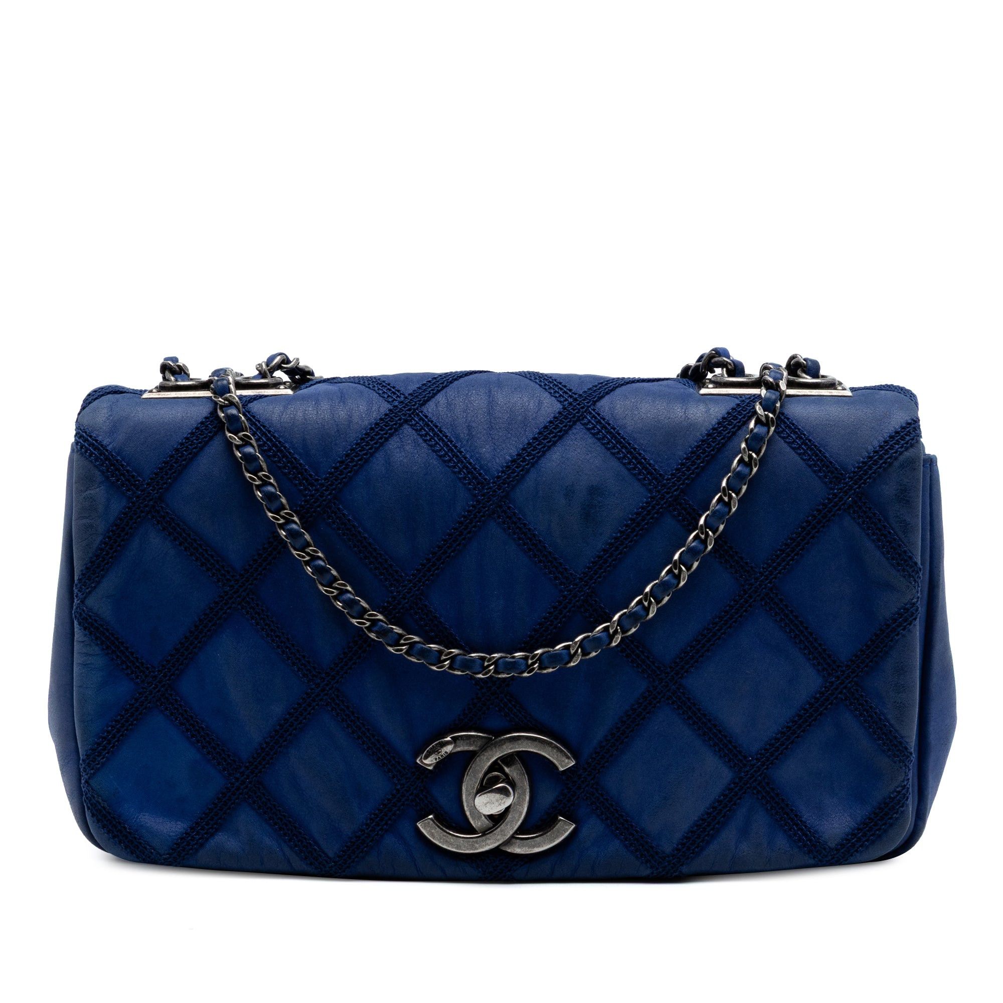 Chanel Small Iridescent Calfskin Diamond Stitch Chain Flap Size ONE SIZE - 1 Thumbnail