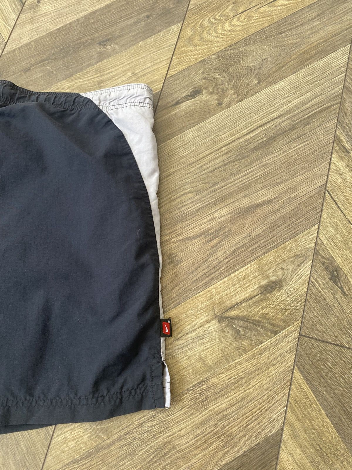 Nike × Vintage Nike vintage y2k black grey hype shorts swoosh logo Size US 34 / EU 50 - 12 Thumbnail