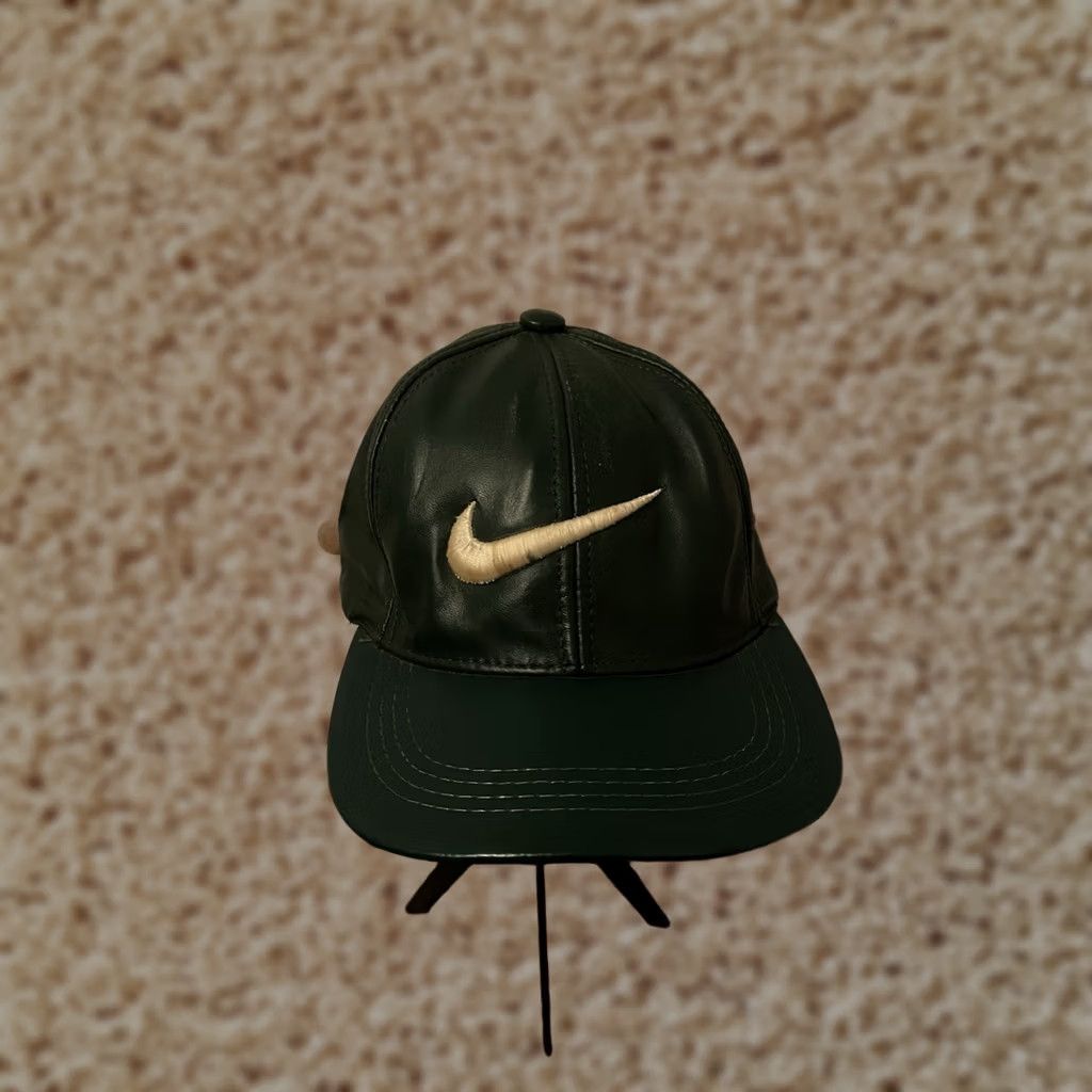 Nike VINTAGE Nike "I Can" Swoosh Logo Green Leather Adjustable Strapback Hat Cap Mens One Size Green Baseball Cap Size ONE SIZE - 1 Thumbnail