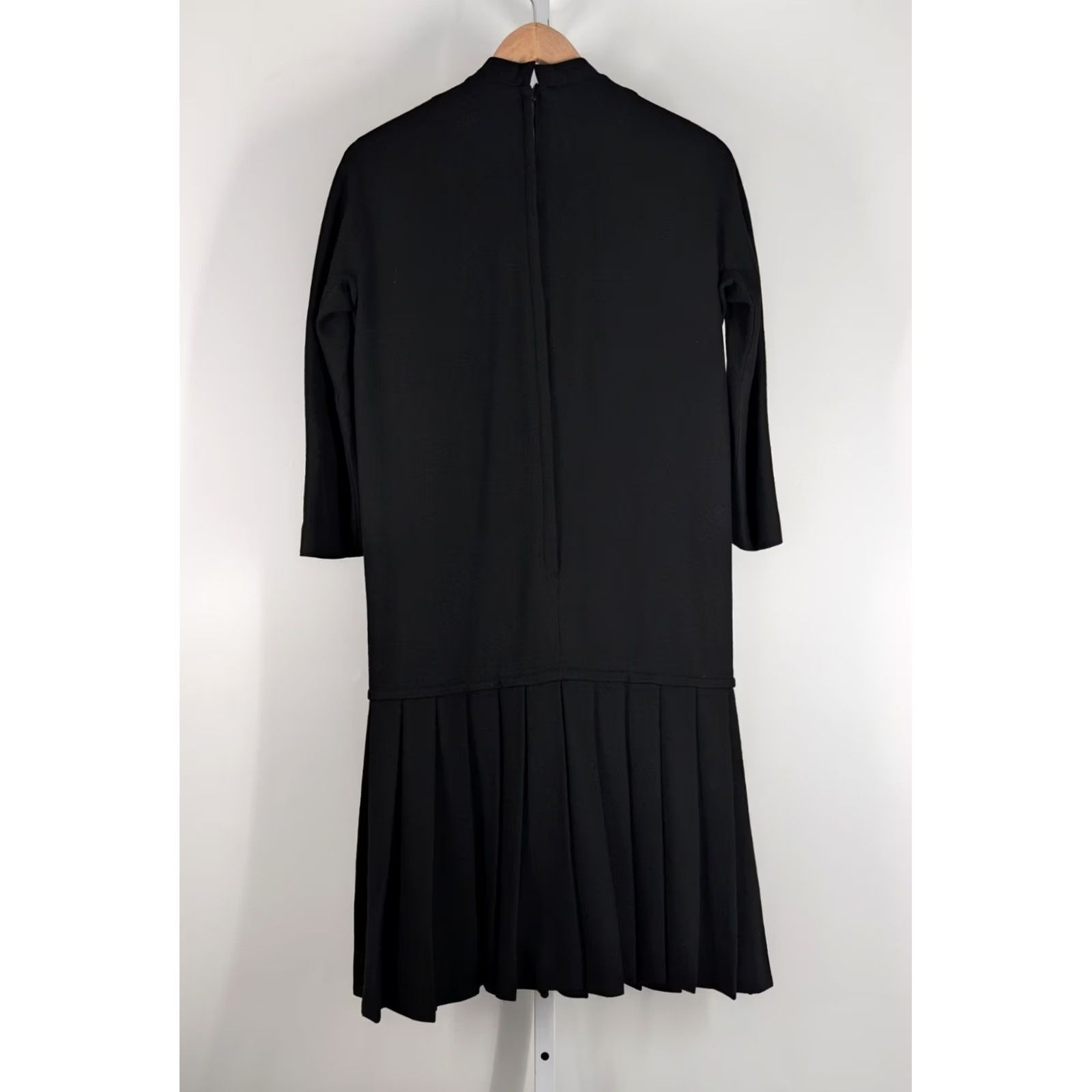 Guy Laroche VINTAGE Guy Laroche Boutique Wool Fleece Knit Mod Dress Flapper Revival 1960s 36 Black Size XS / US 0-2 / IT 36-38 - 3 Thumbnail