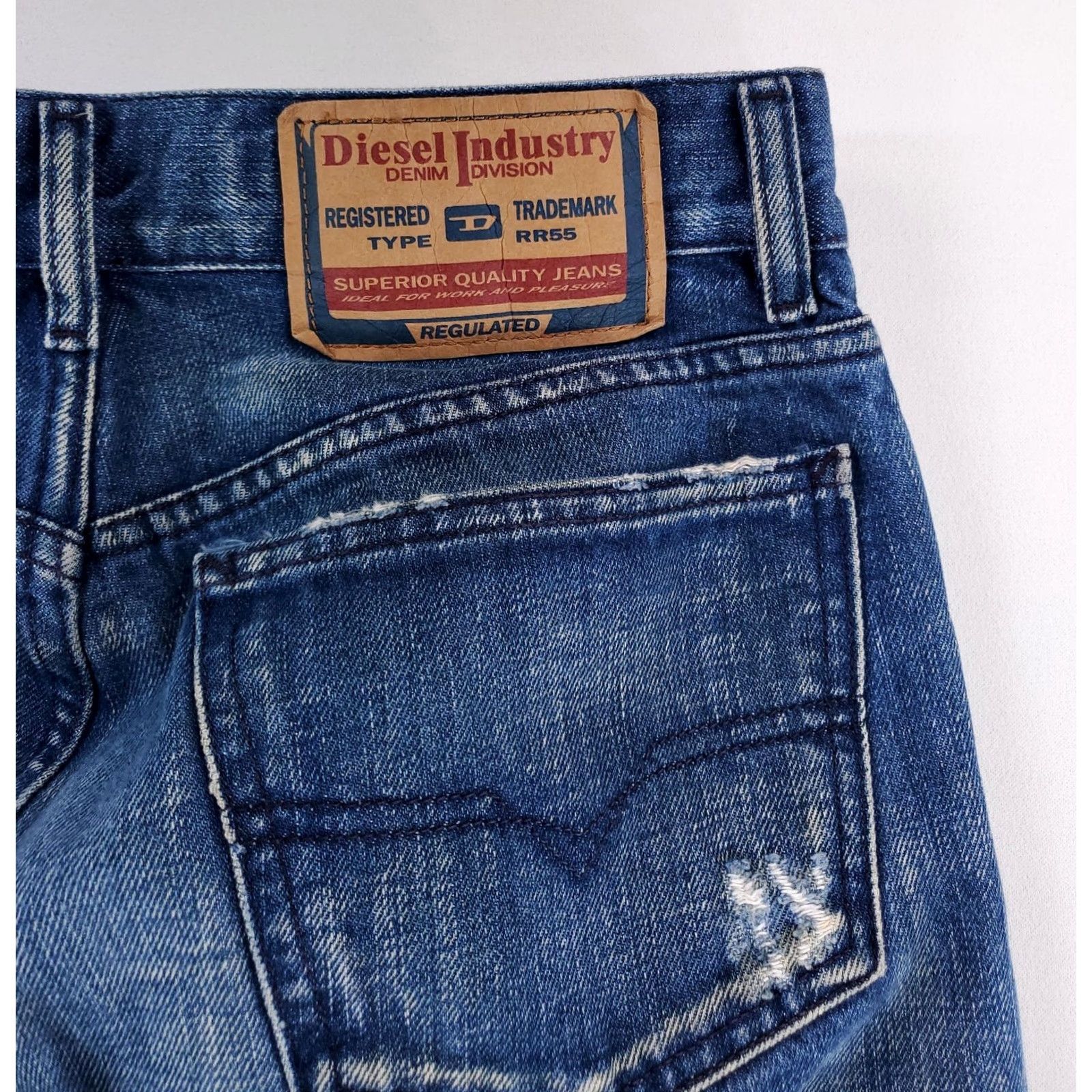 Diesel Diesel Jeans RR55 Straight Leg Zip Fly Blue Mens 30 x 31 Jeans Adults Mens 30 x 31 Blue Straight Zip Fly RR55 Diesel Jeans Size US 30 / EU 46 - 5 Thumbnail