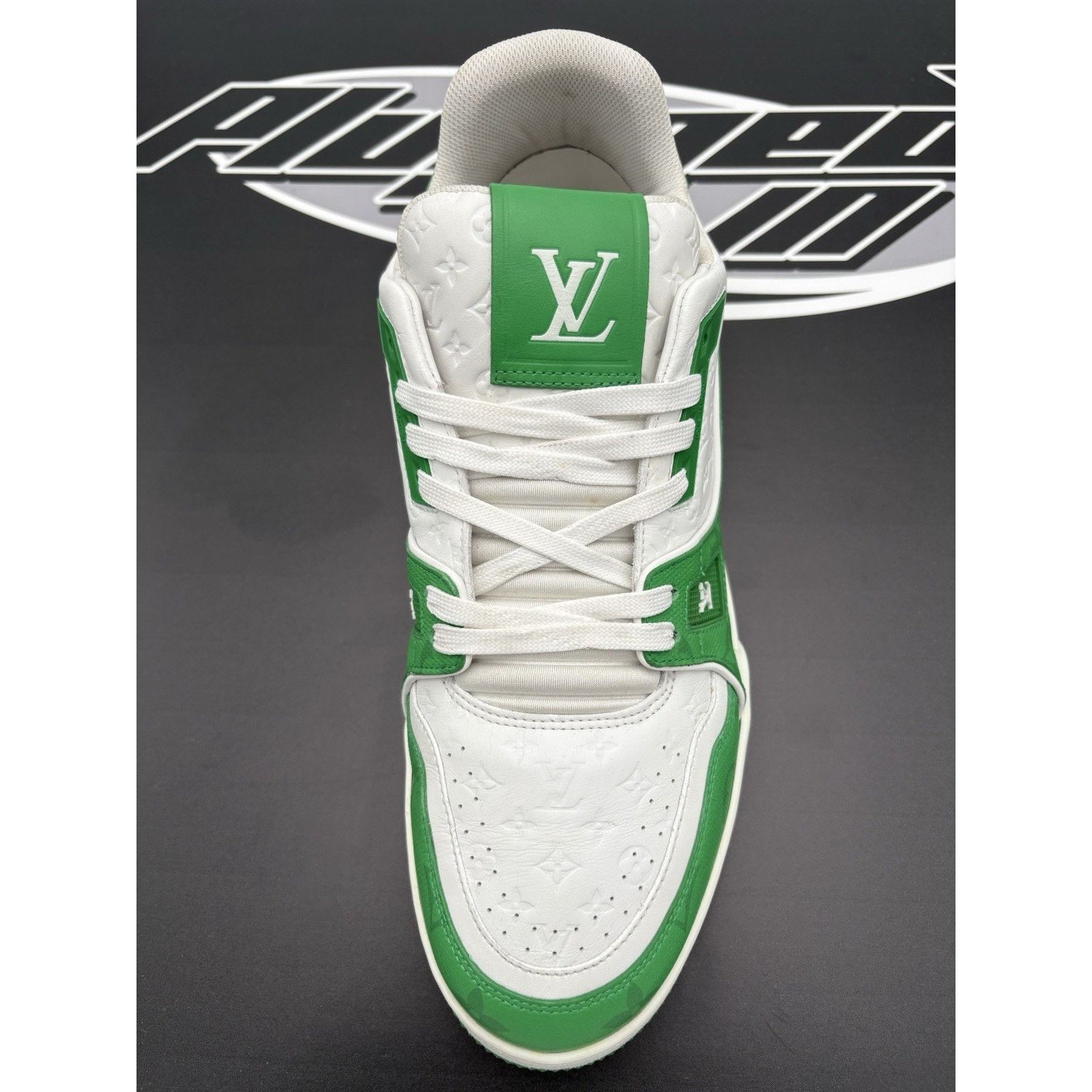 Louis Vuitton 10-10.5 US Louis Vuitton Trainer ' Green White ' VERY CLEAN Size US 10 / EU 43 - 11 Thumbnail