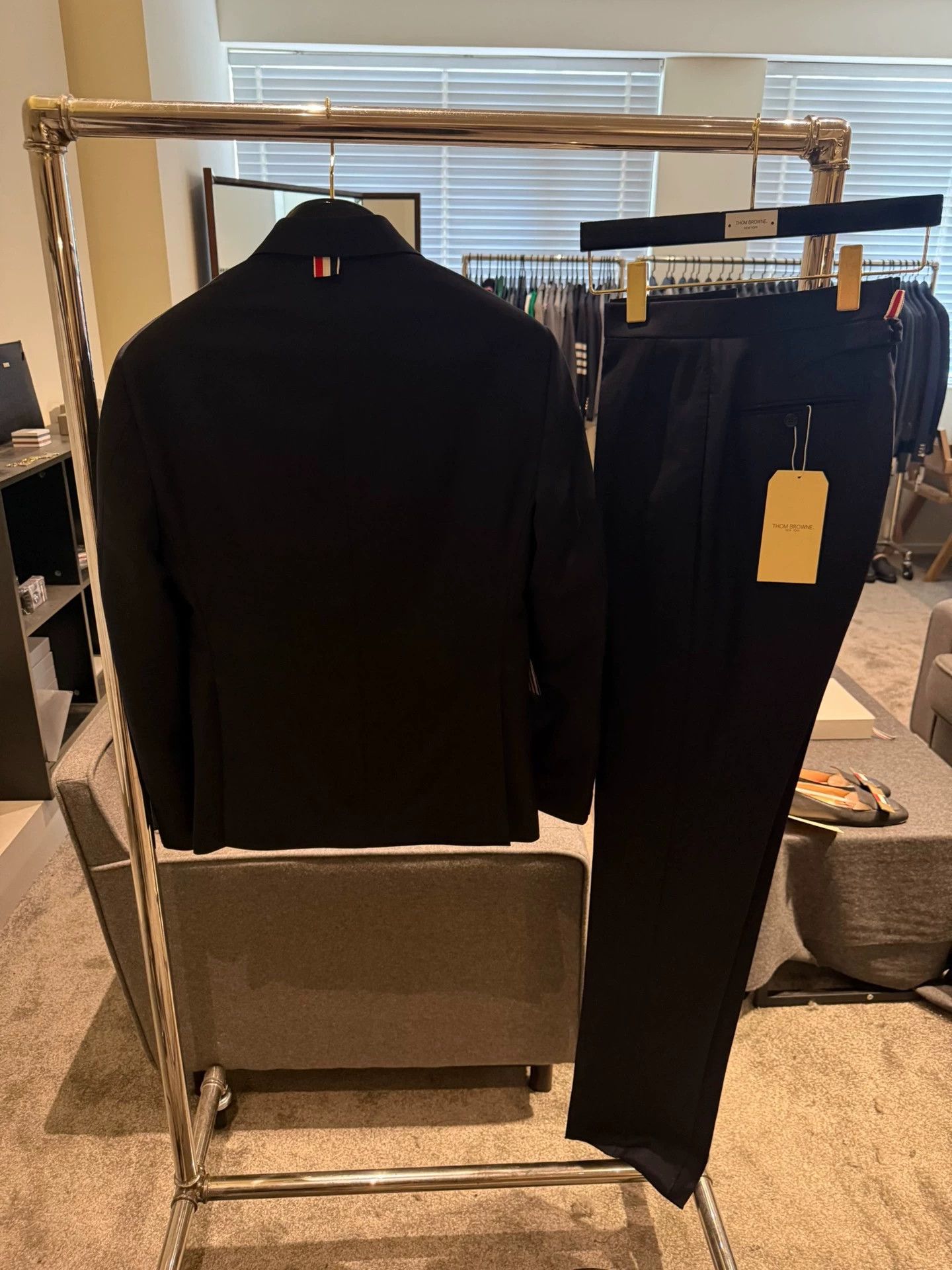 Thom Browne Thom Browne Navy Suit Non-Gold Buttons Size 0 98 New Wool Size US XS / EU 42 / 0 - 3 Thumbnail