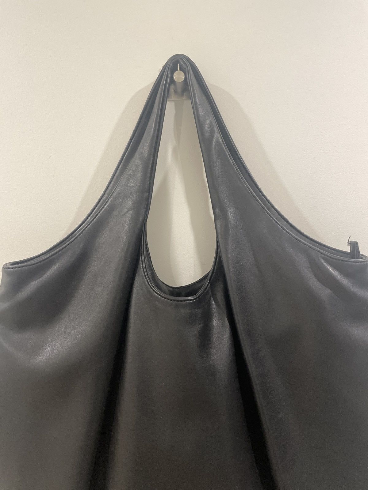 Calvin Klein Large Calvin Klein black cloud bag rare Size ONE SIZE - 7 Thumbnail