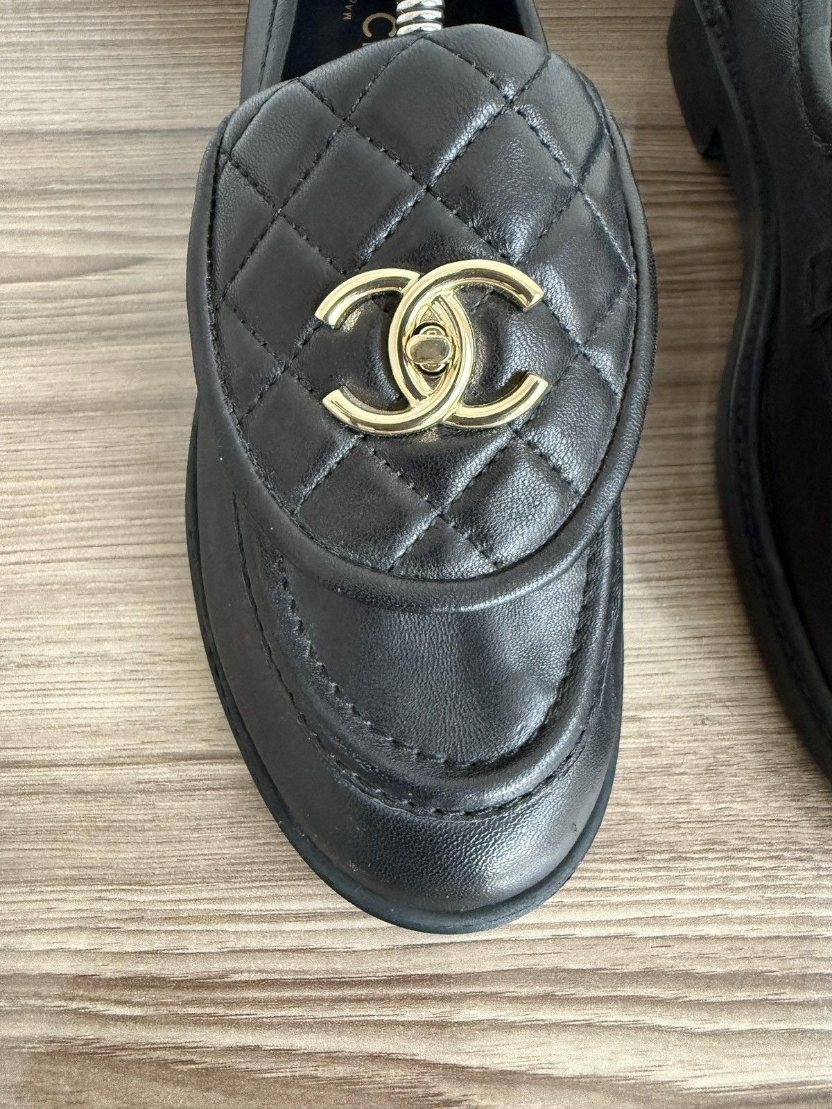 Chanel Quilted flap turnlock CC loafers Size US 9 / IT 39 - 7 Thumbnail