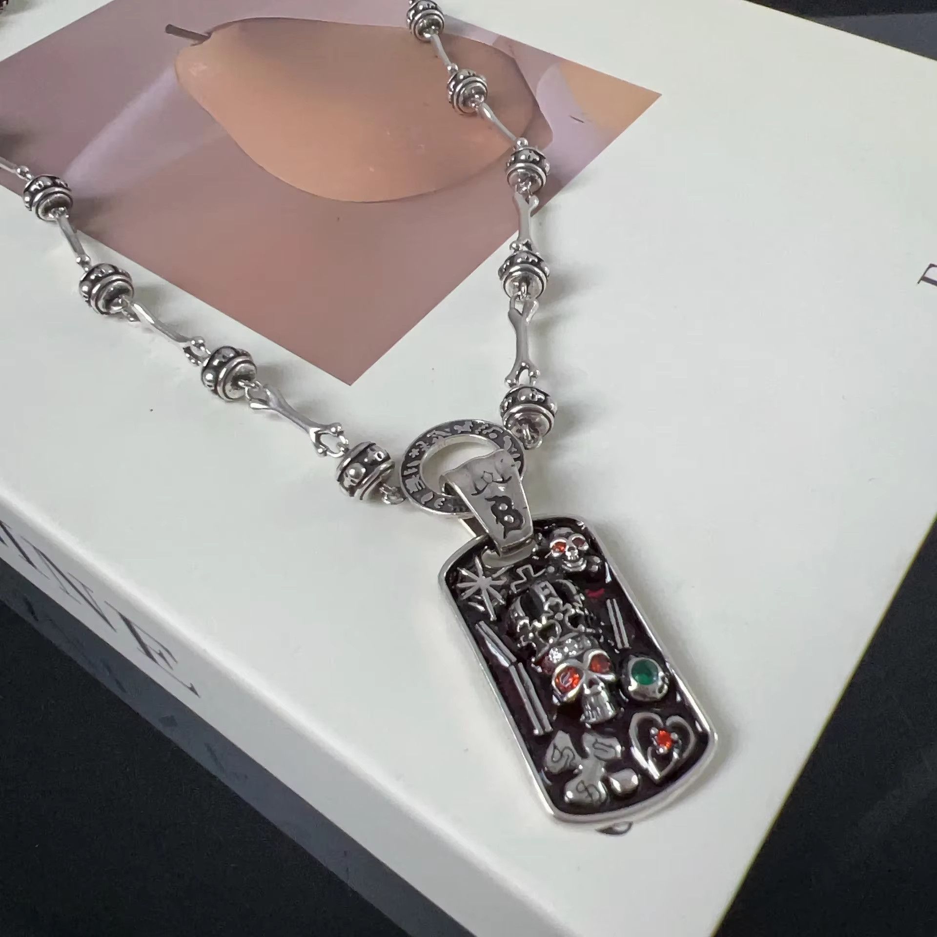 Jewelry Vintage Punk Style Skull Head Necklace Size ONE SIZE - 4 Thumbnail
