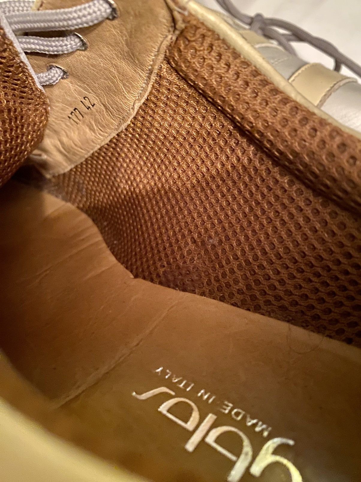 Byblos Byblos 🇮🇹 leather tri-color mesh lined retro sneakers 9 Size US 9 / EU 42 - 13 Thumbnail