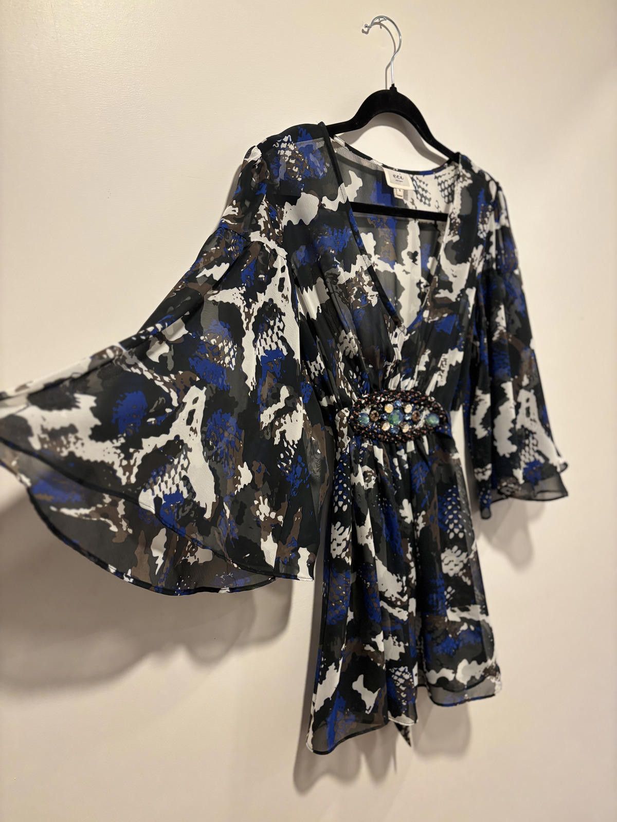 Other ECI Women's Sheer Printed Tunic with Embellished Bust 8/M Size M / US 6-8 / IT 42-44 - 7 Thumbnail