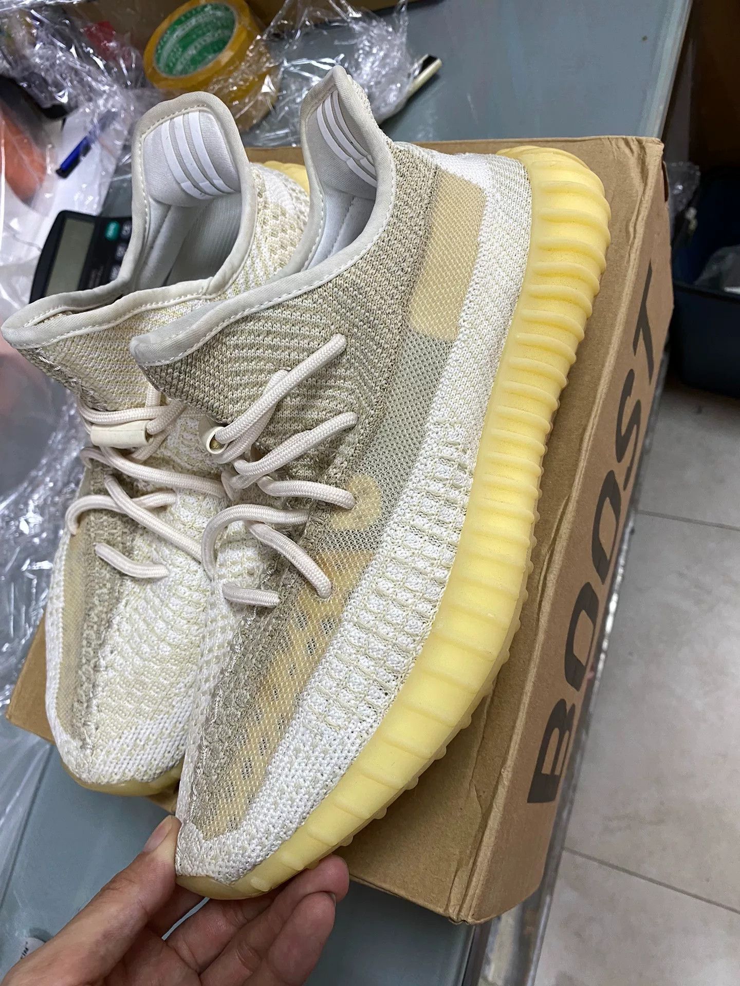Yeezy Yeezy White Lowtop Sneakers 9 Men Size US 9 / EU 42 - 1 Thumbnail