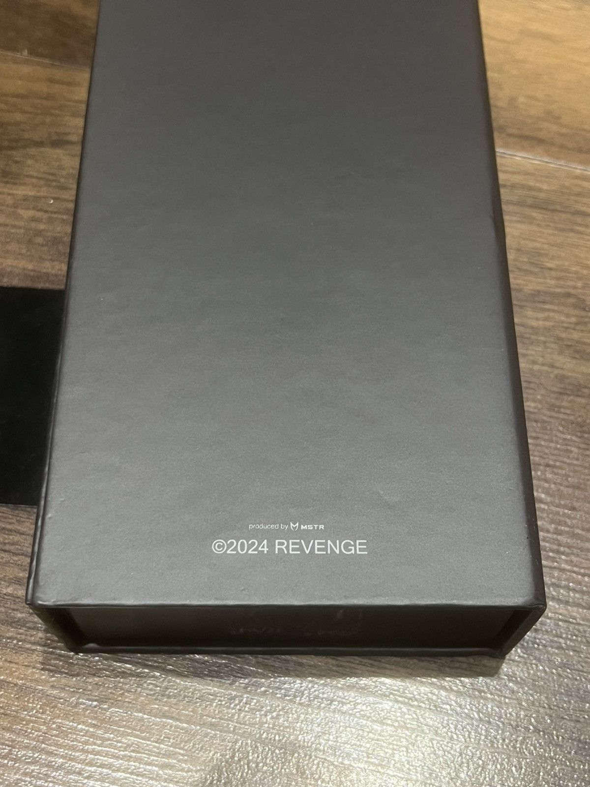 Revenge Revenge Bred 1 of 100 original release watch Size ONE SIZE - 10 Thumbnail