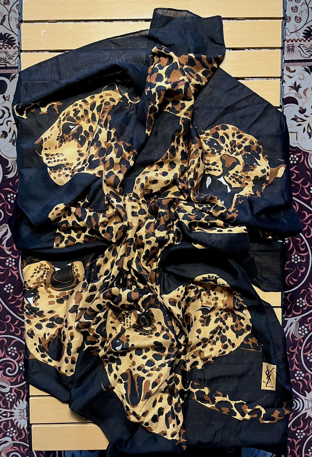 Vintage × Yves Saint Laurent Vintage 🔥 Rare 🔥 YSL leopard scarf Size ONE SIZE - 1 Thumbnail