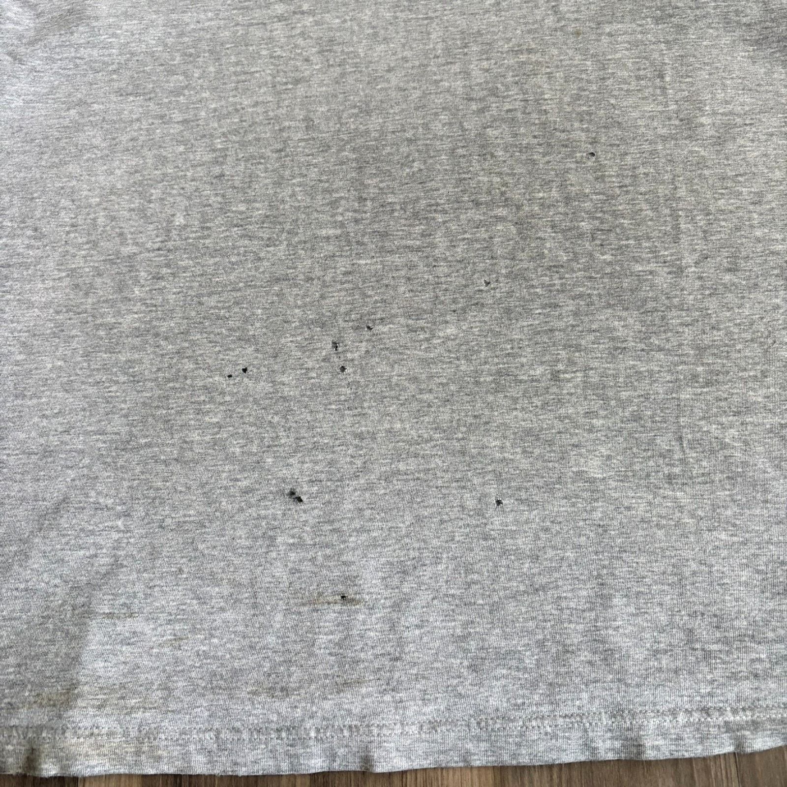 Old Navy × Vintage Vintage Old Navy T-Shirt Men's Size L Distressed Thrashed Size US L / EU 52-54 / 3 - 5 Thumbnail