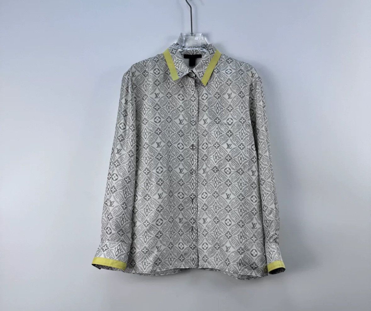 Louis Vuitton Louis Vuitton Beige full silk shirt 2412-Nextarrow Size US S / EU 44-46 / 1 - 3 Thumbnail