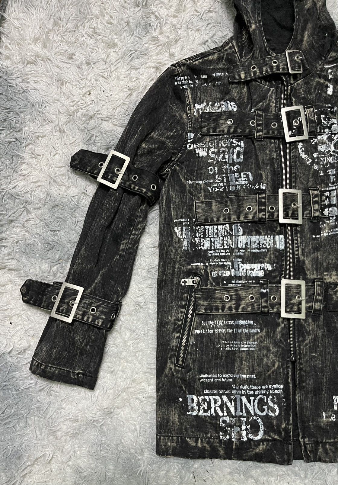 If Six Was Nine 1990s BERNING SHO DENIM JACKET BONDAGE RARE DESIGN Size US M / EU 48-50 / 2 - 3 Thumbnail