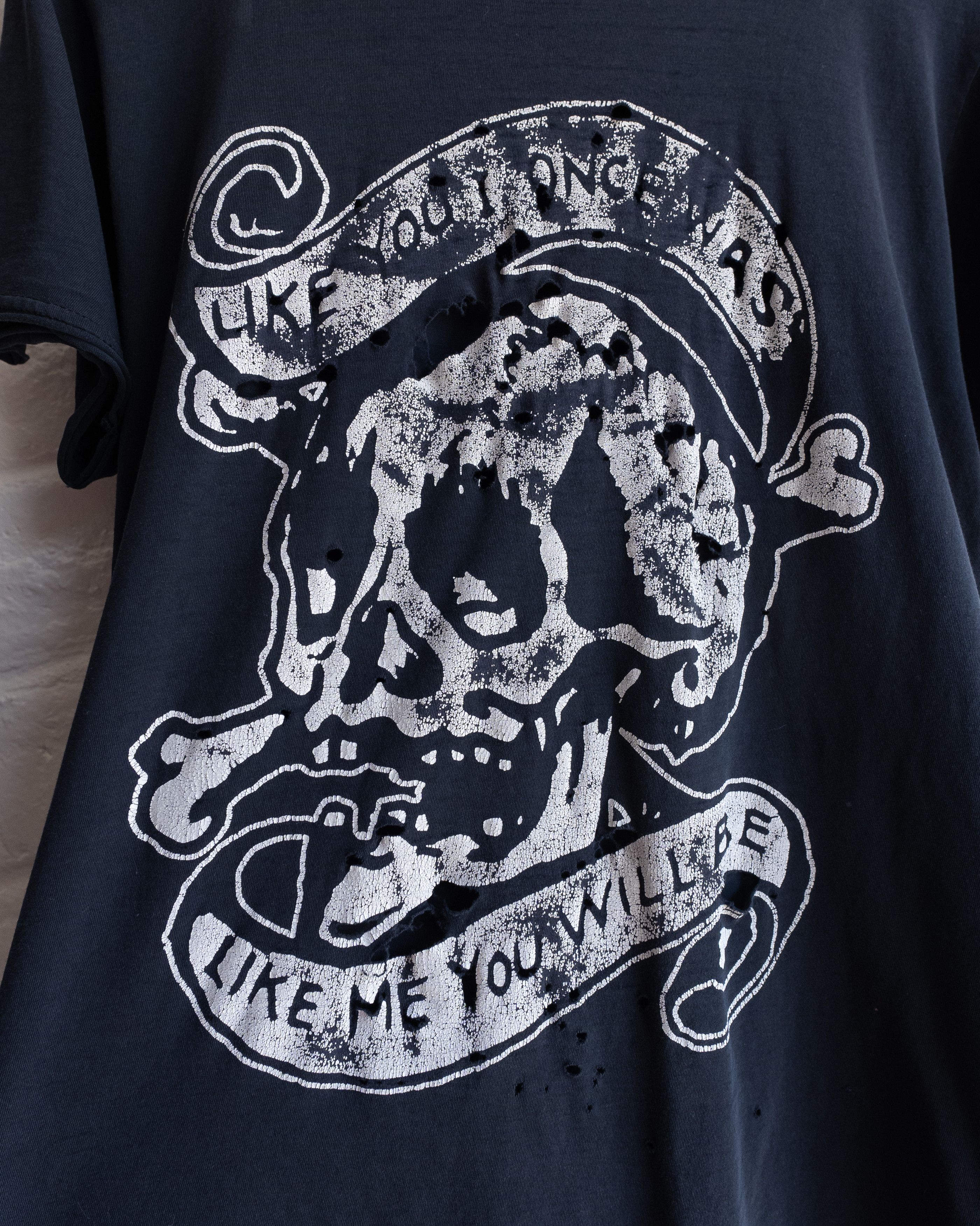 Vintage Vintage Jolly Roger Skull Print T Shirt Y2K Men's L Thrashed Size US L / EU 52-54 / 3 - 2 Thumbnail