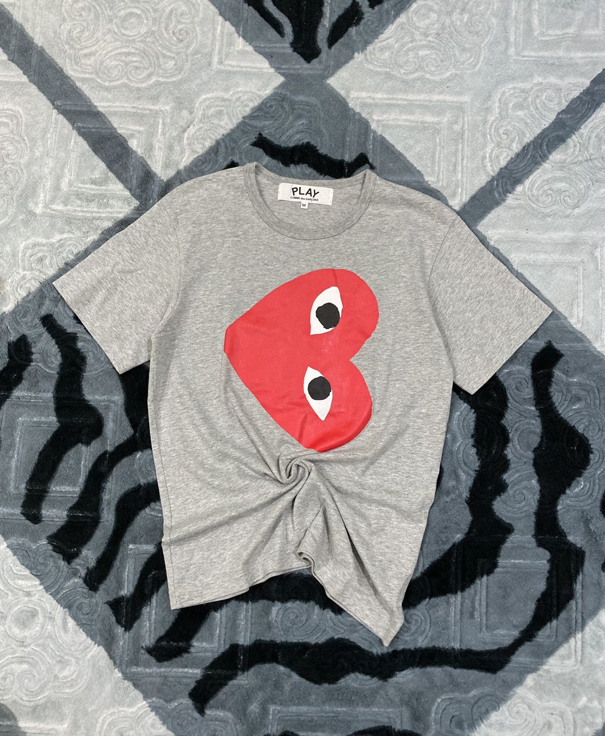 CDG by Comme des Garcons Comme de Garcons Play Big Heart Logo Size US M / EU 48-50 / 2 - 1 Thumbnail